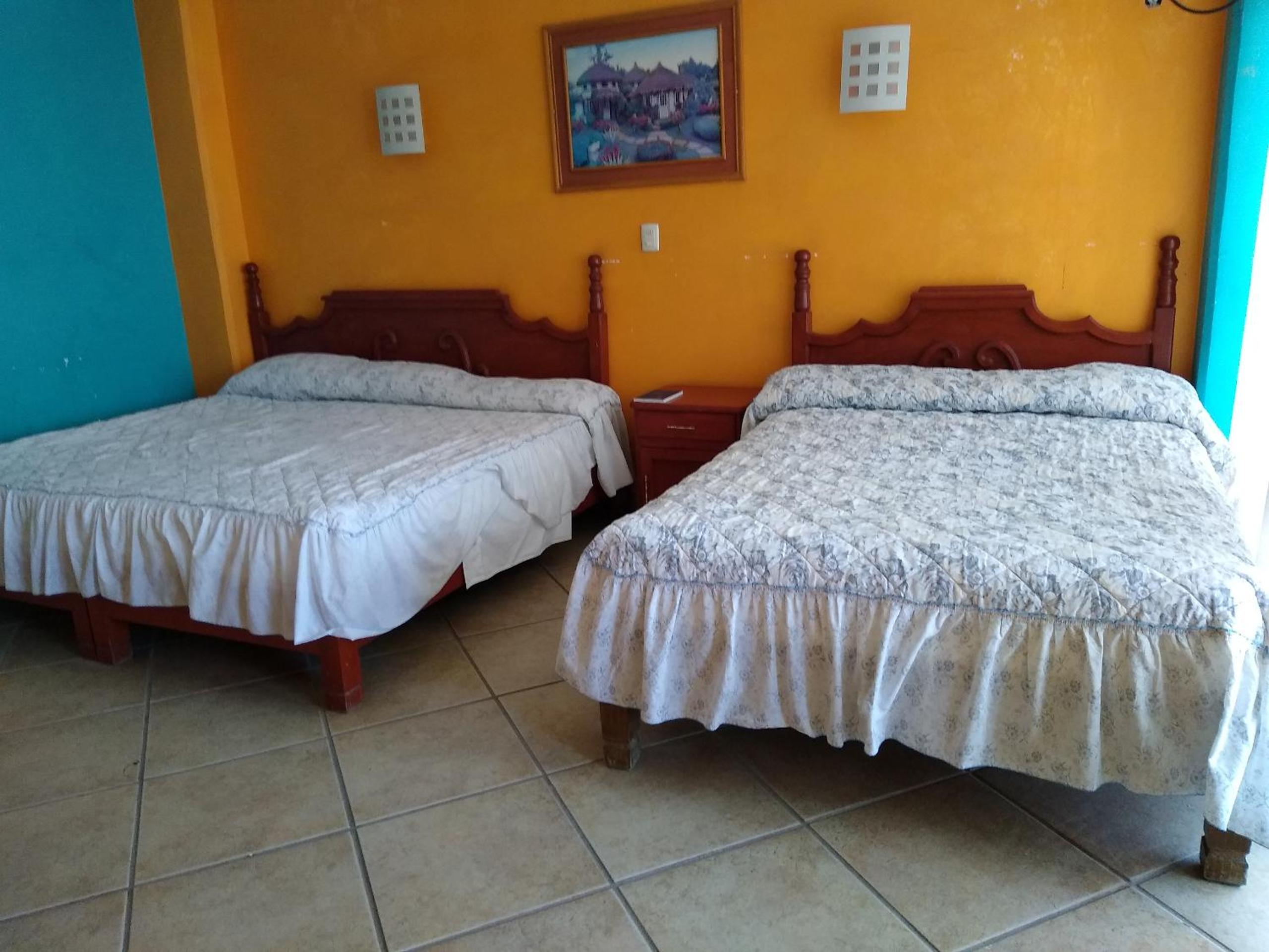 Standard Suite - Photo 4