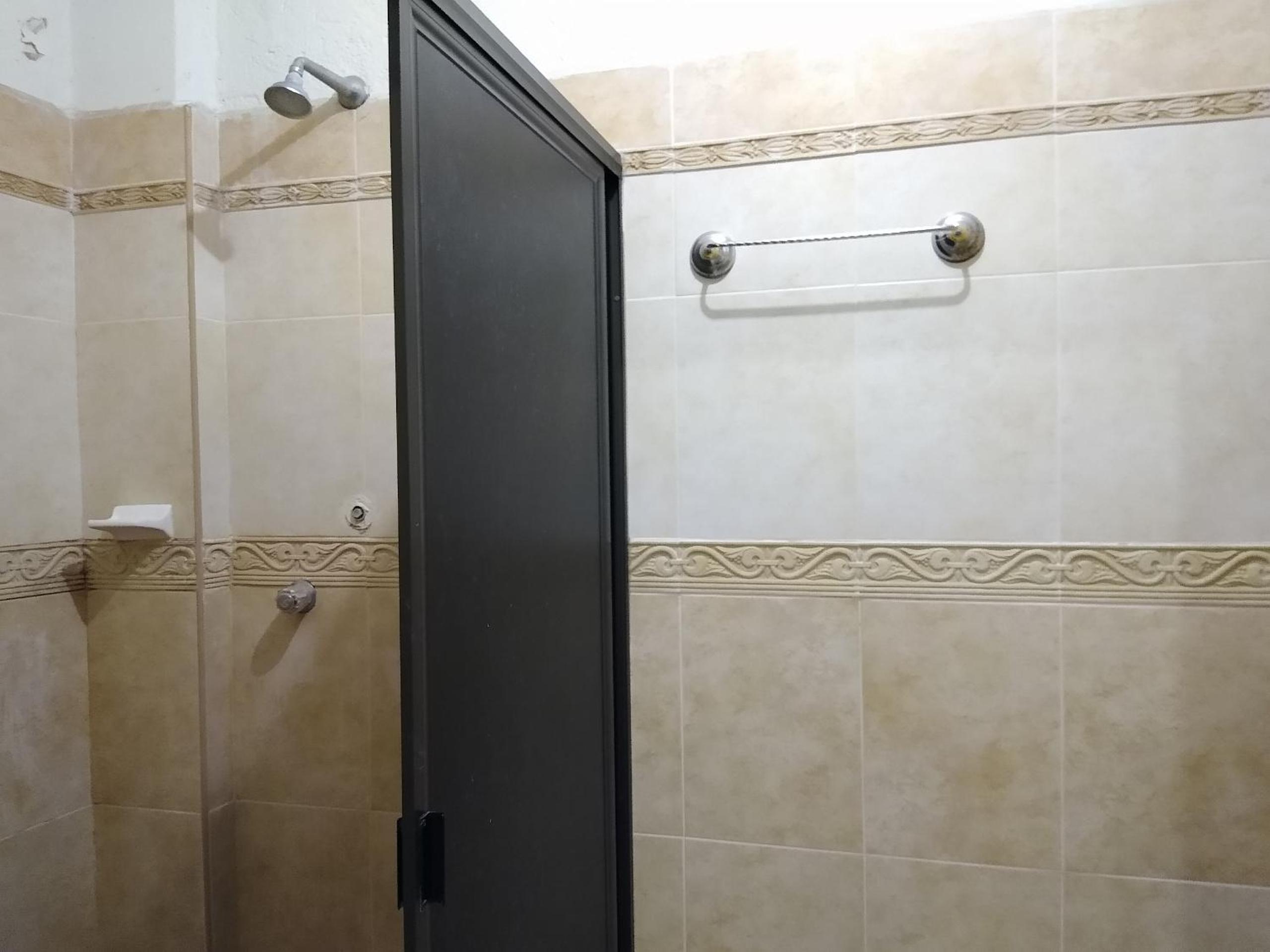 Standard Suite - Photo 6