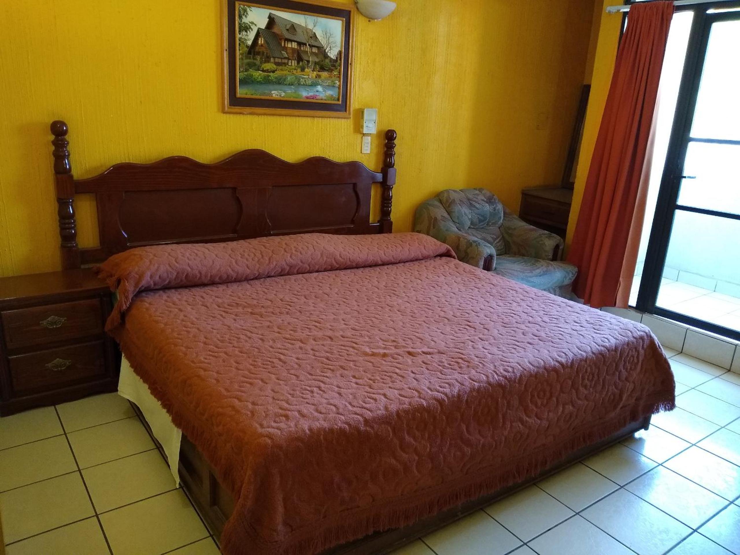 Deluxe Double or Twin Room - Photo 4