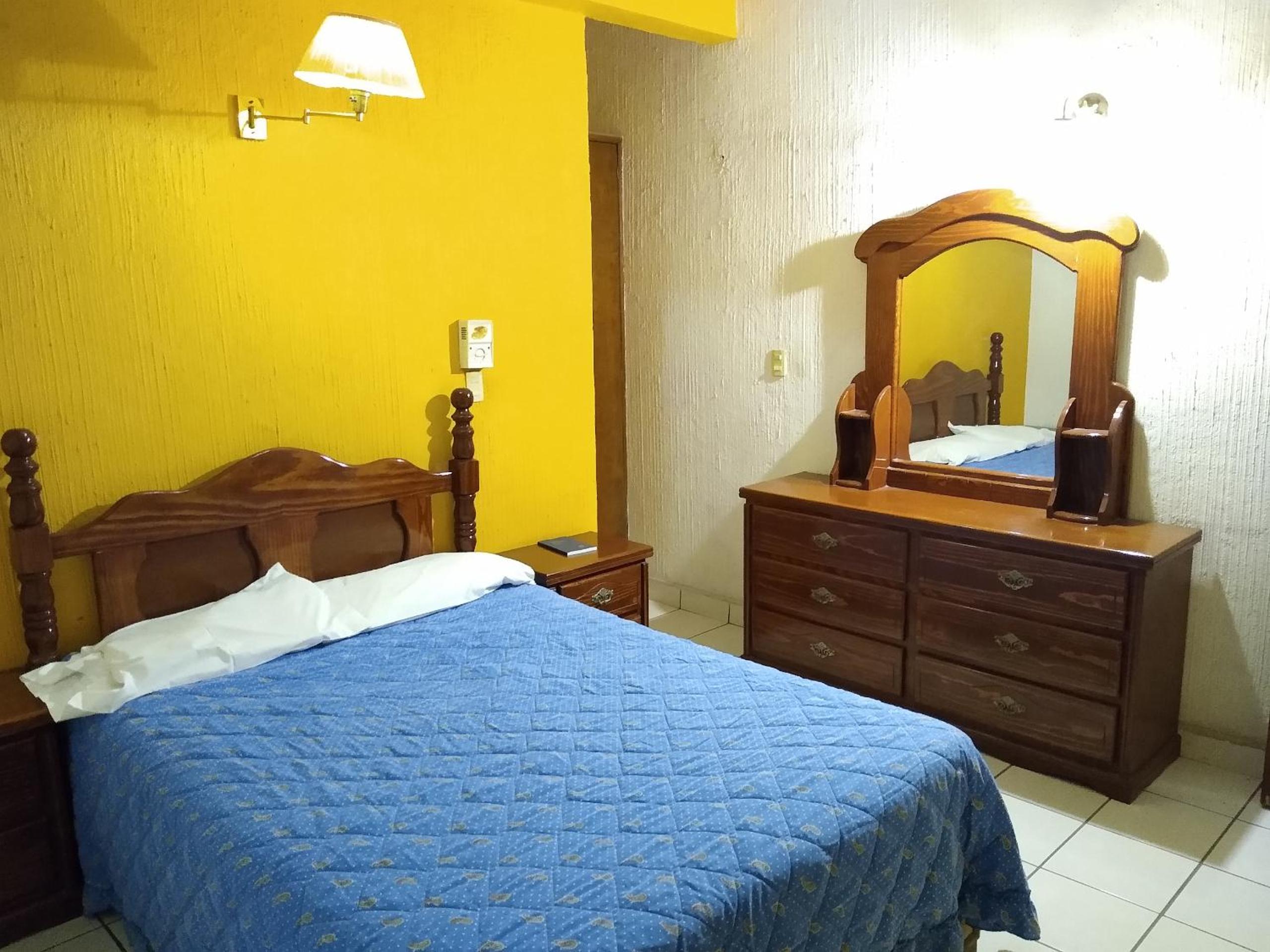 Standard Double Room - Photo 6