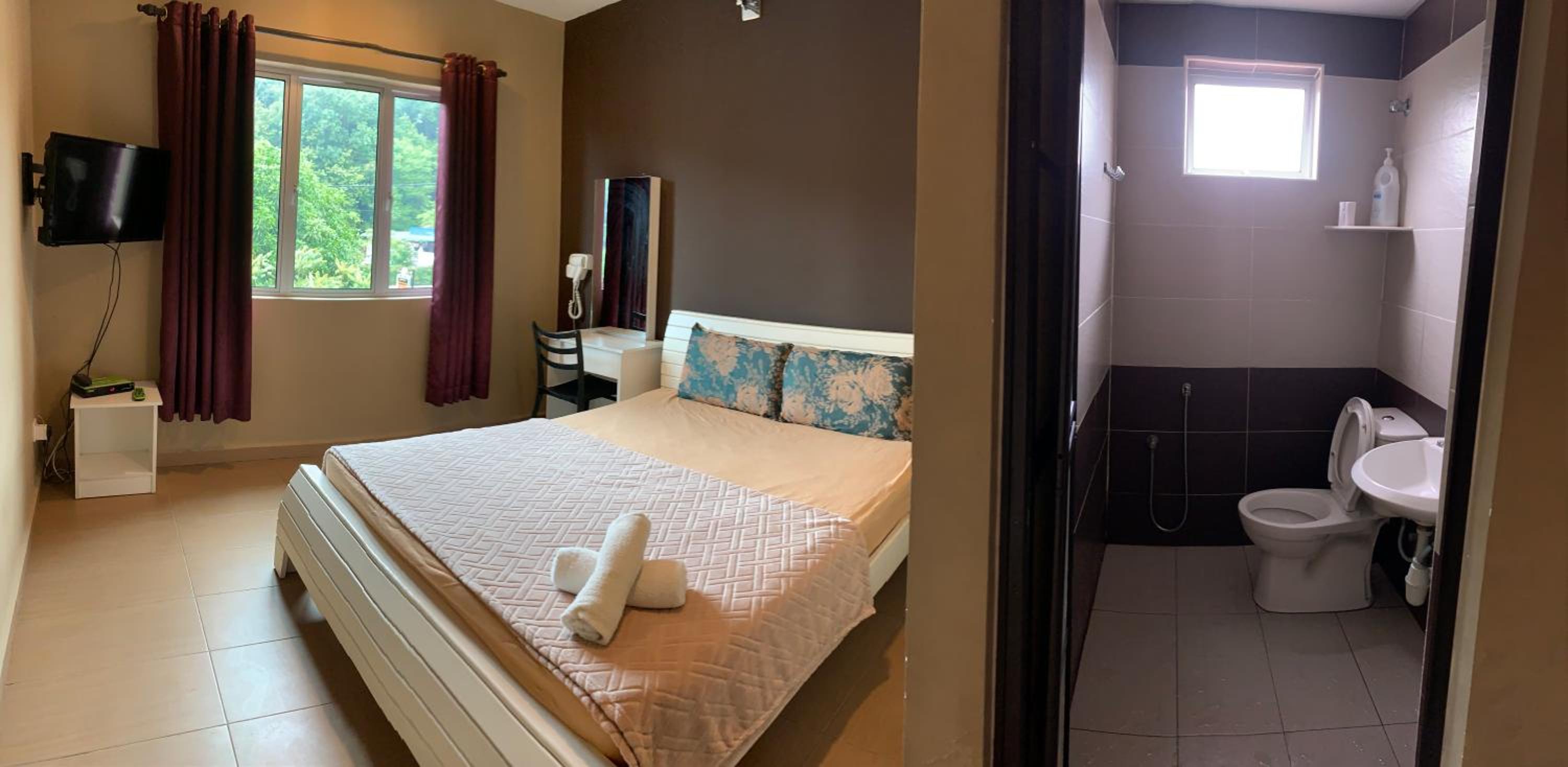 Deluxe Queen Room photo 3