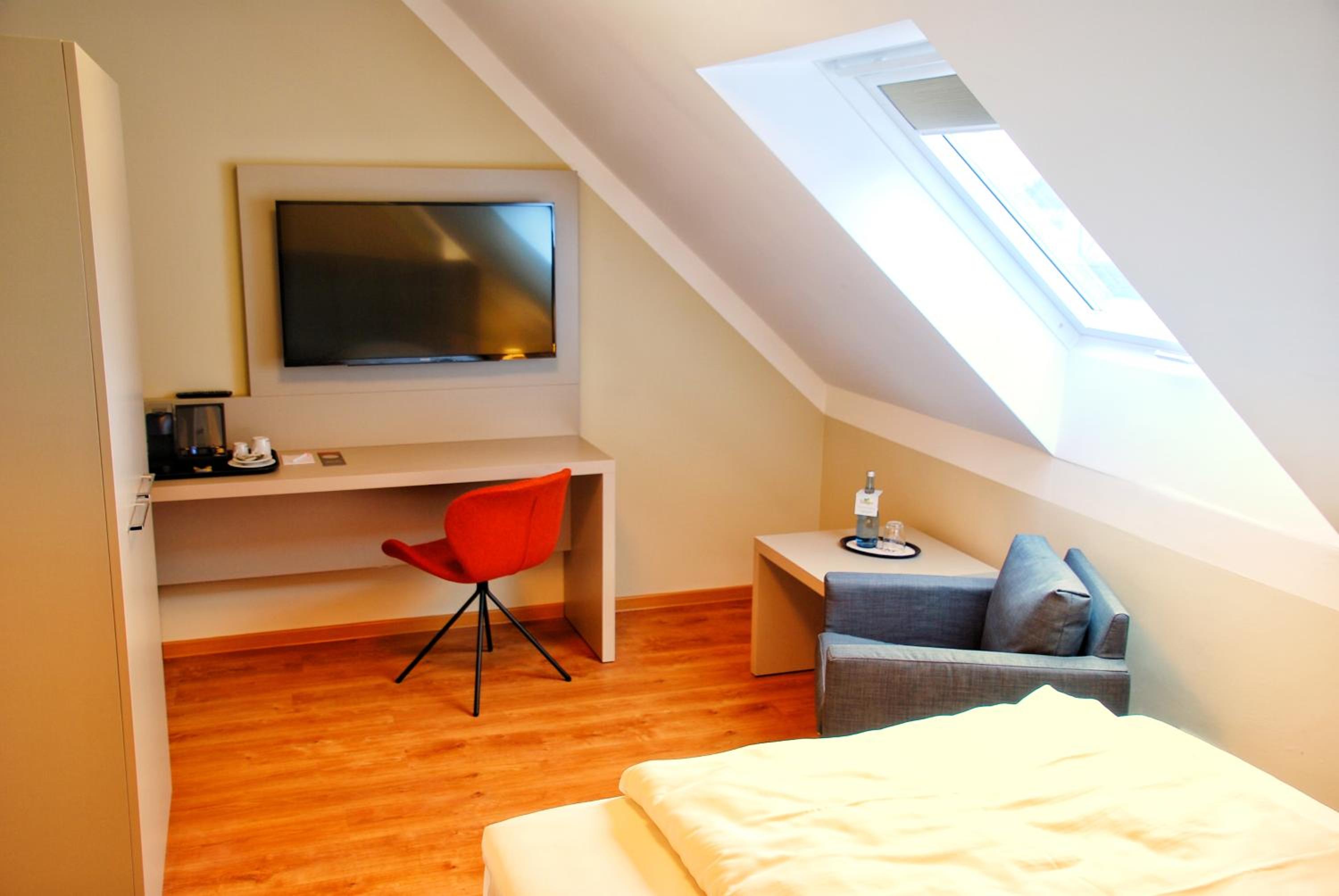 Standard Single Room