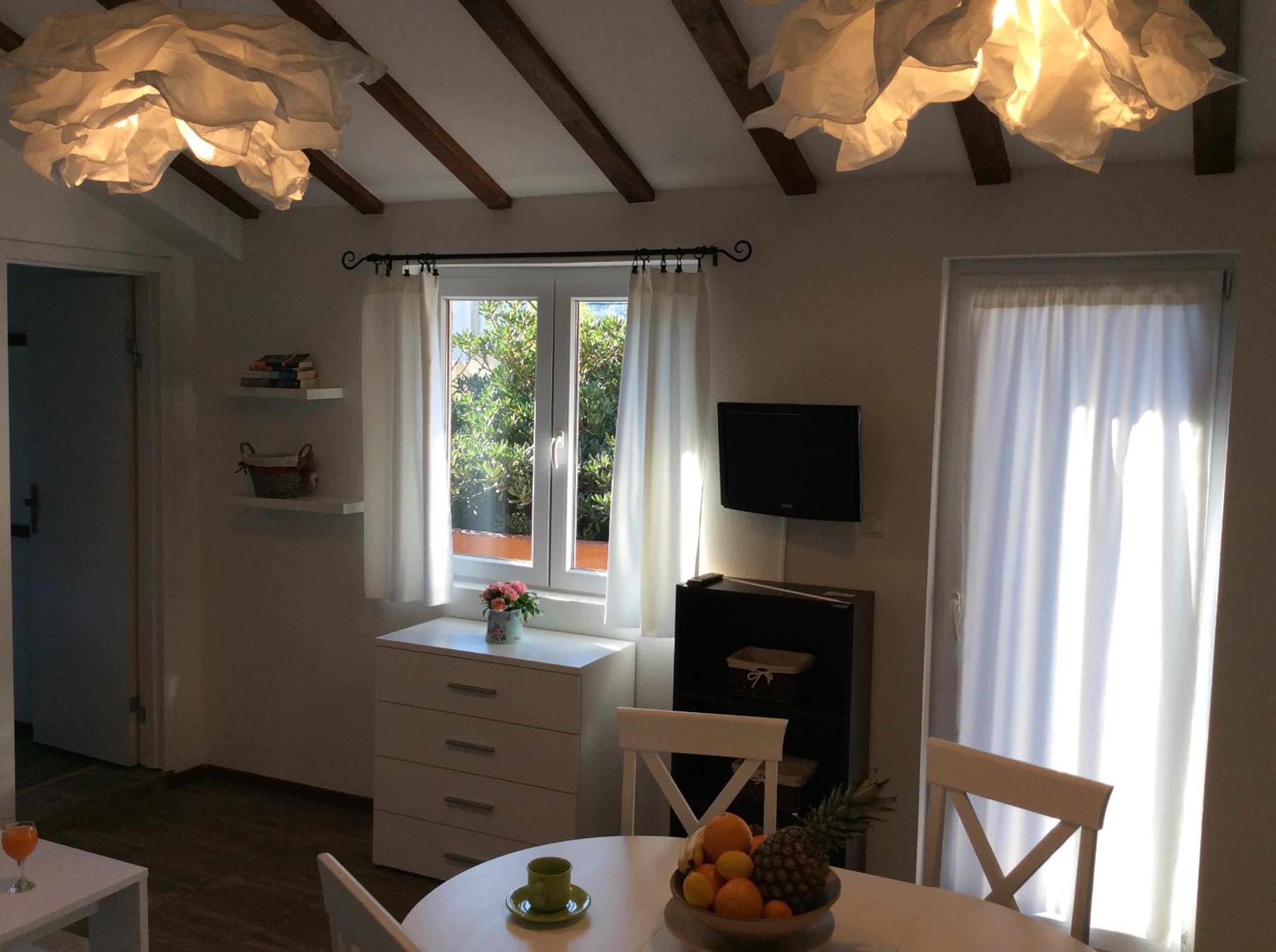 One-Bedroom Apartment with Balcony
