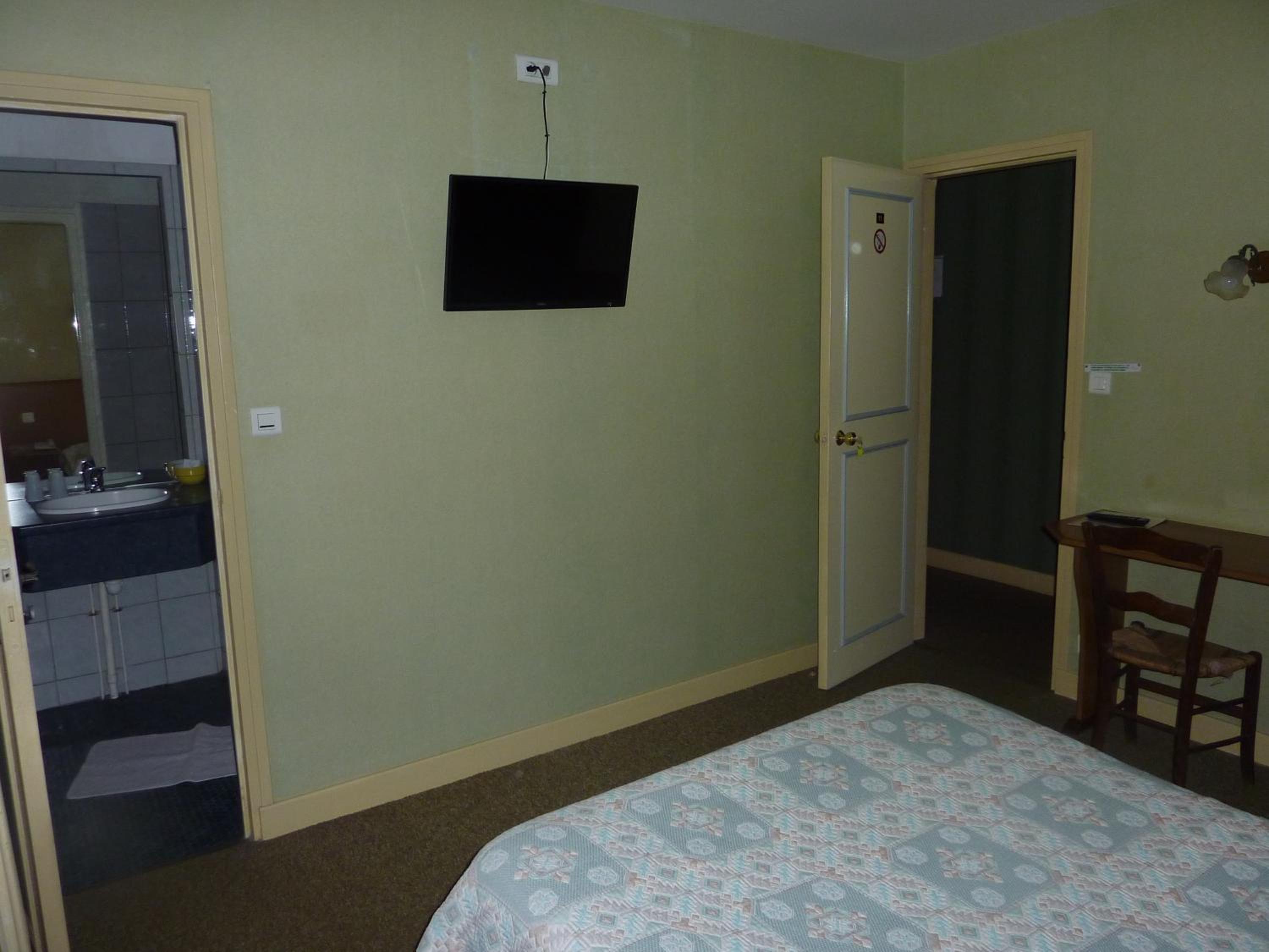 Double Room - Photo 3