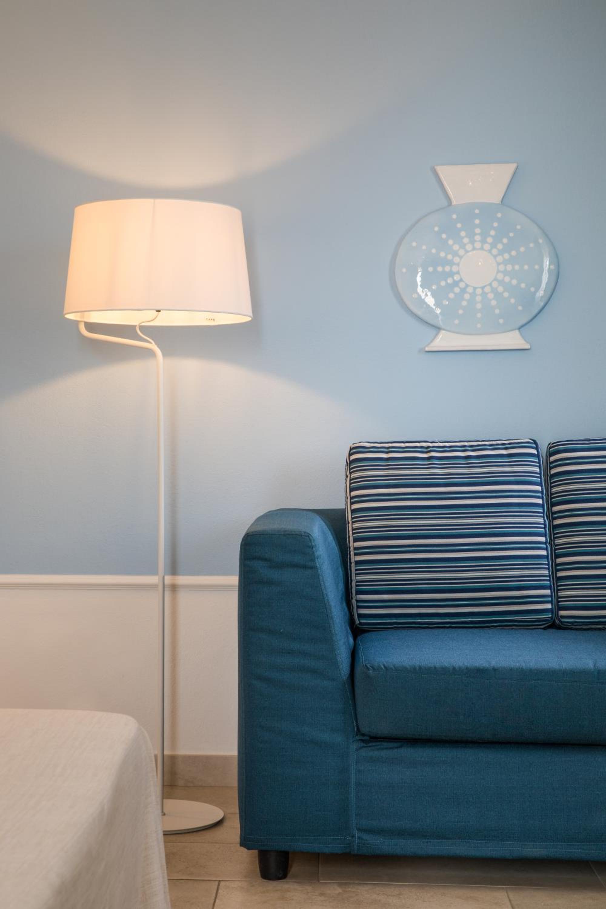 Junior Suite with Sea View - Photo 10