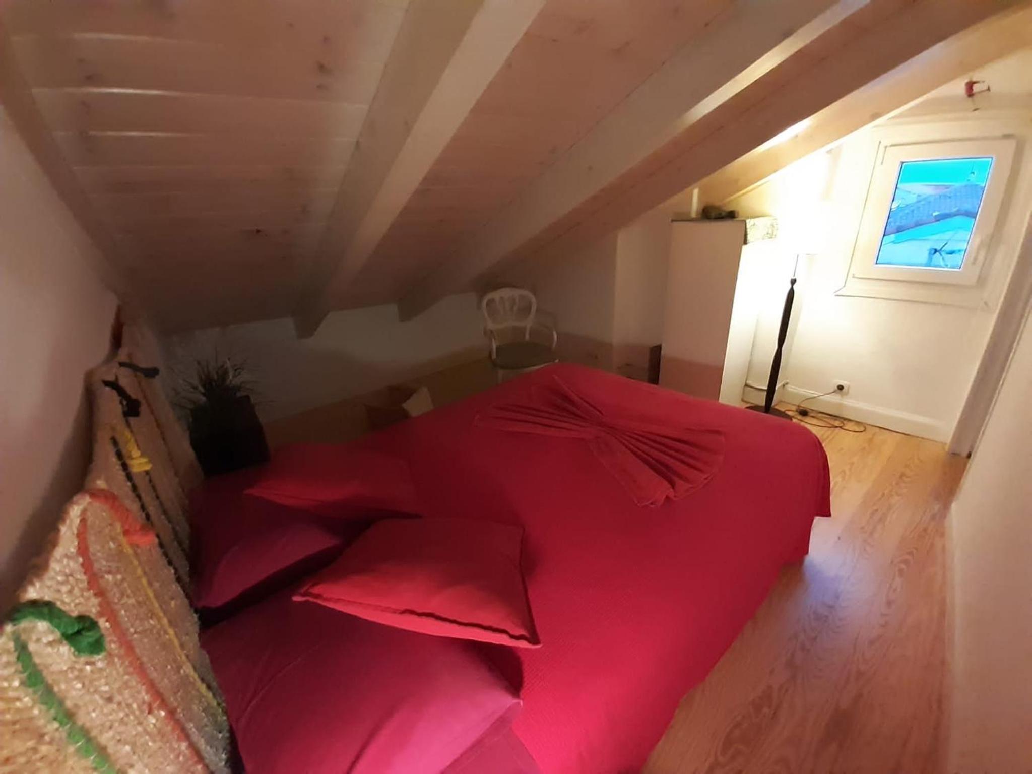 Apartment photo 2