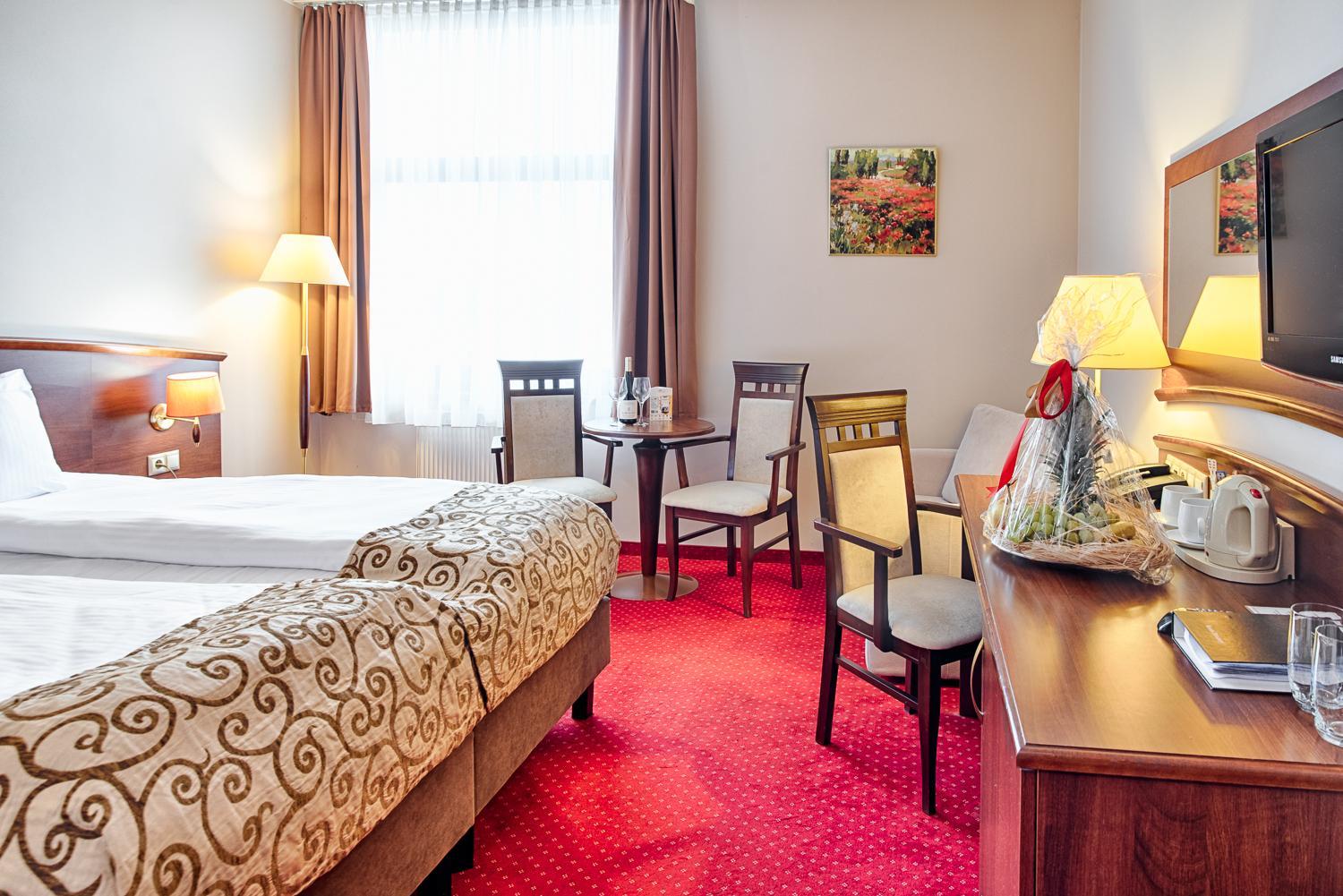 Double or Twin Room - Photo 3