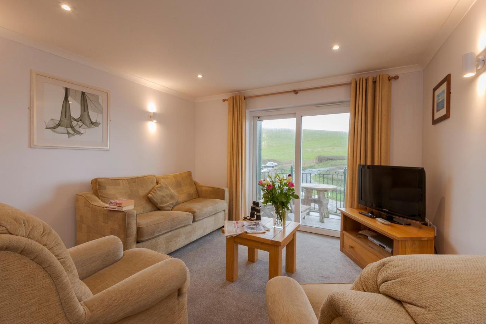Two-Bedroom Apartment with Sea View photo 1