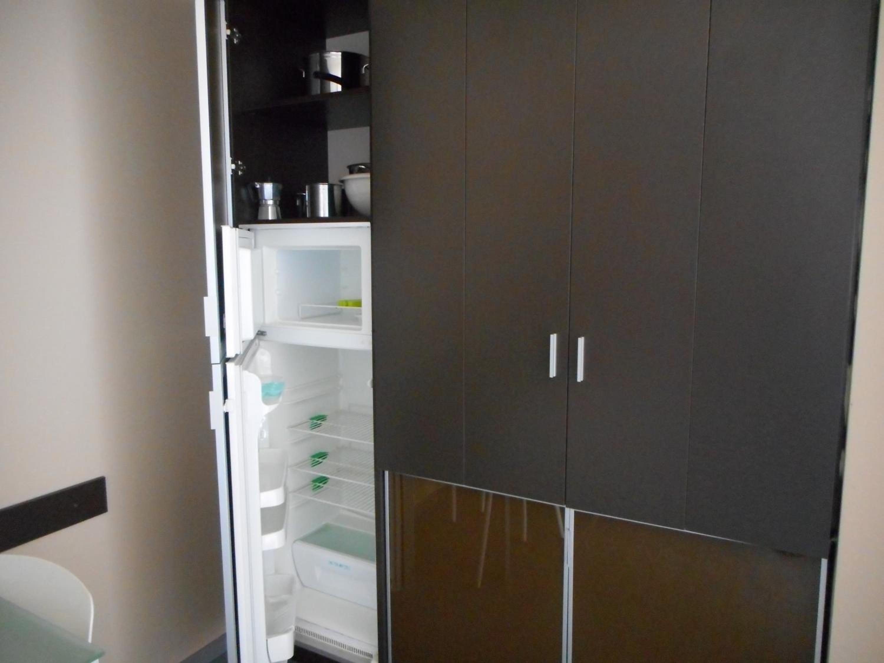 Studio Apartment - Photo 22