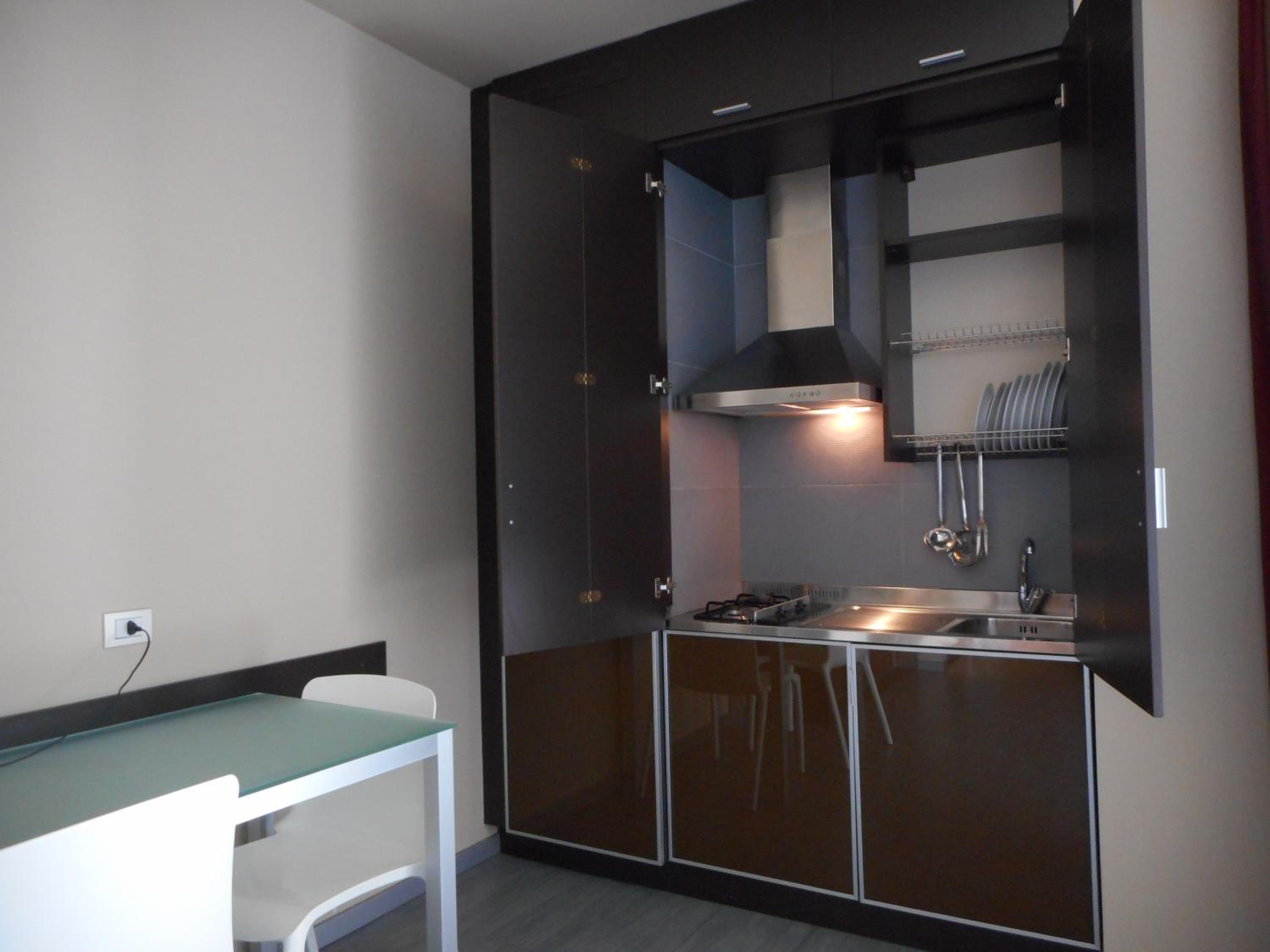 Studio Apartment - Photo 20