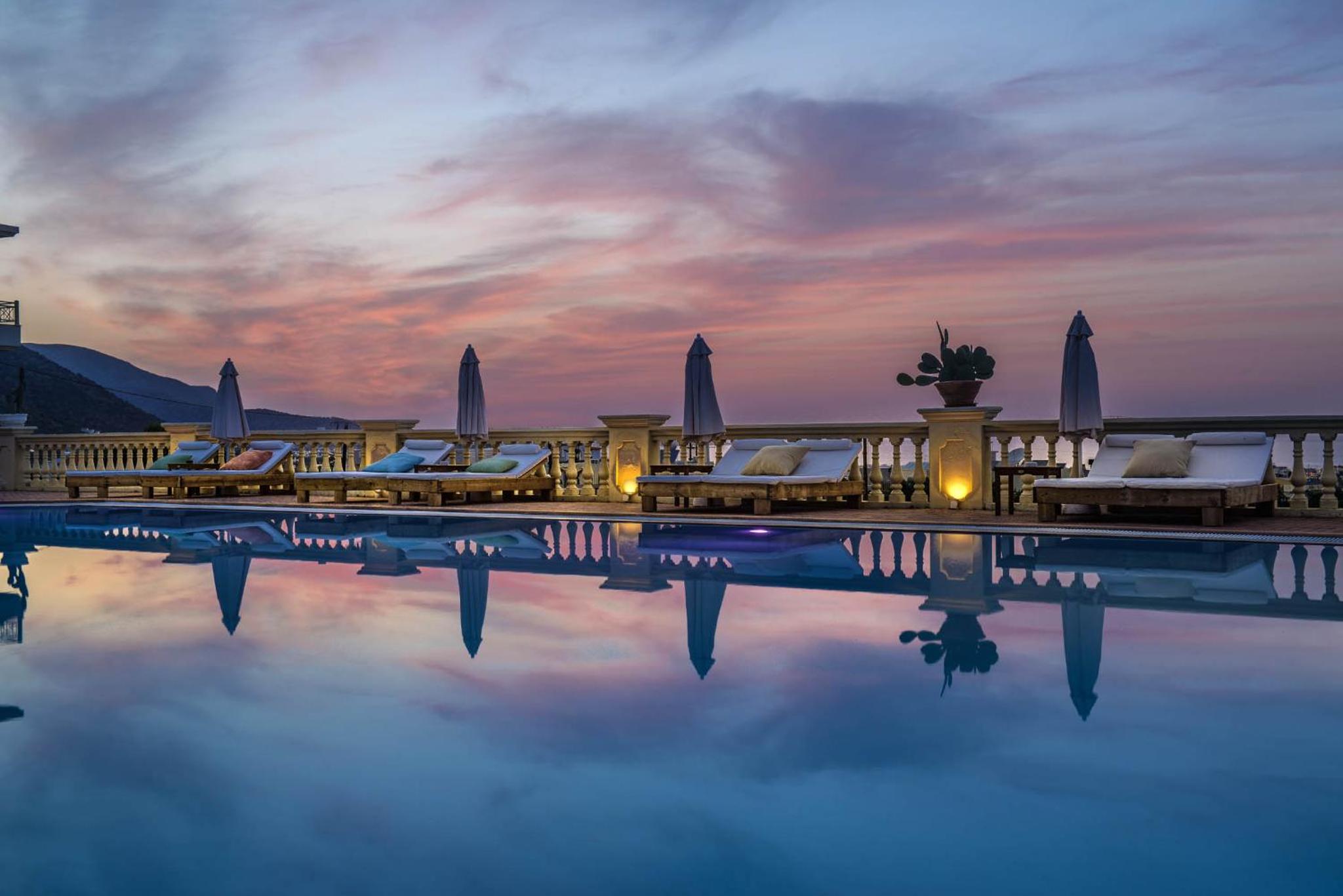Villa with Private Pool photo 3