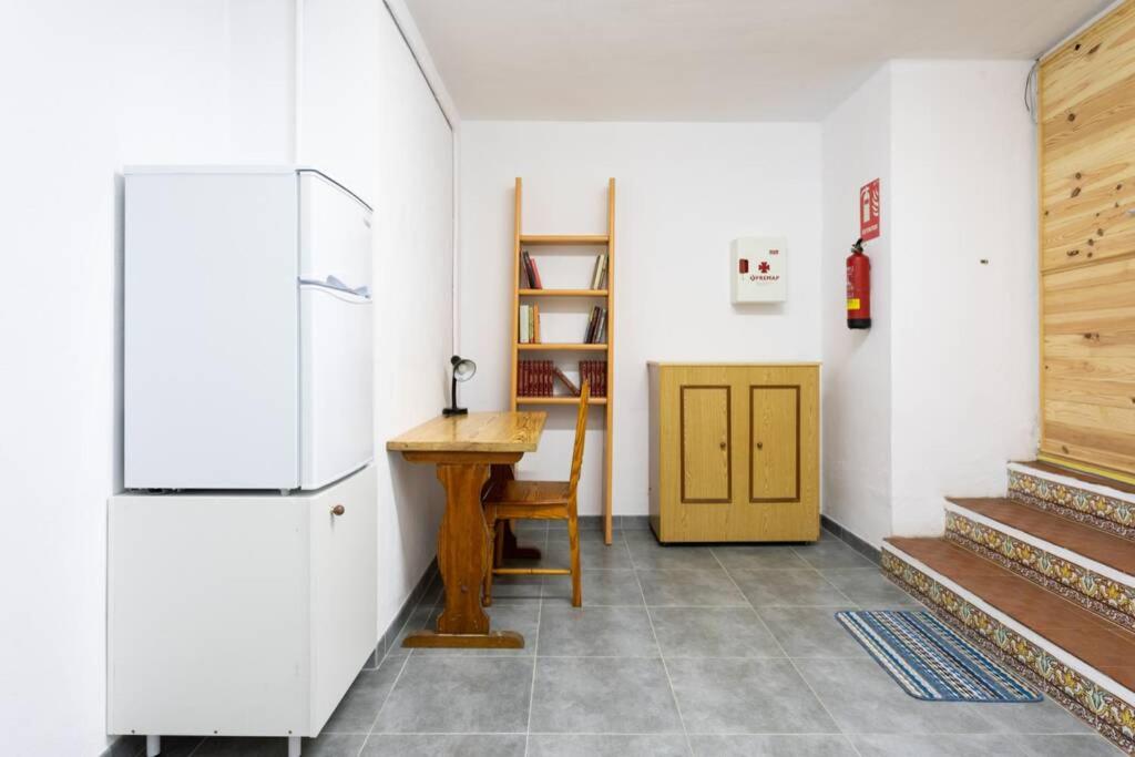 One-Bedroom Apartment - Photo 10