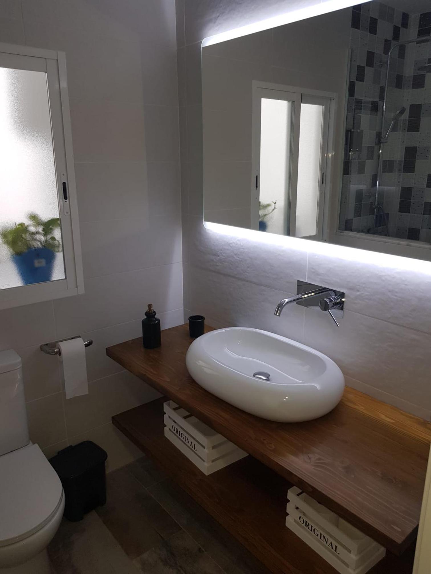 Two-Bedroom Apartment - Photo 2
