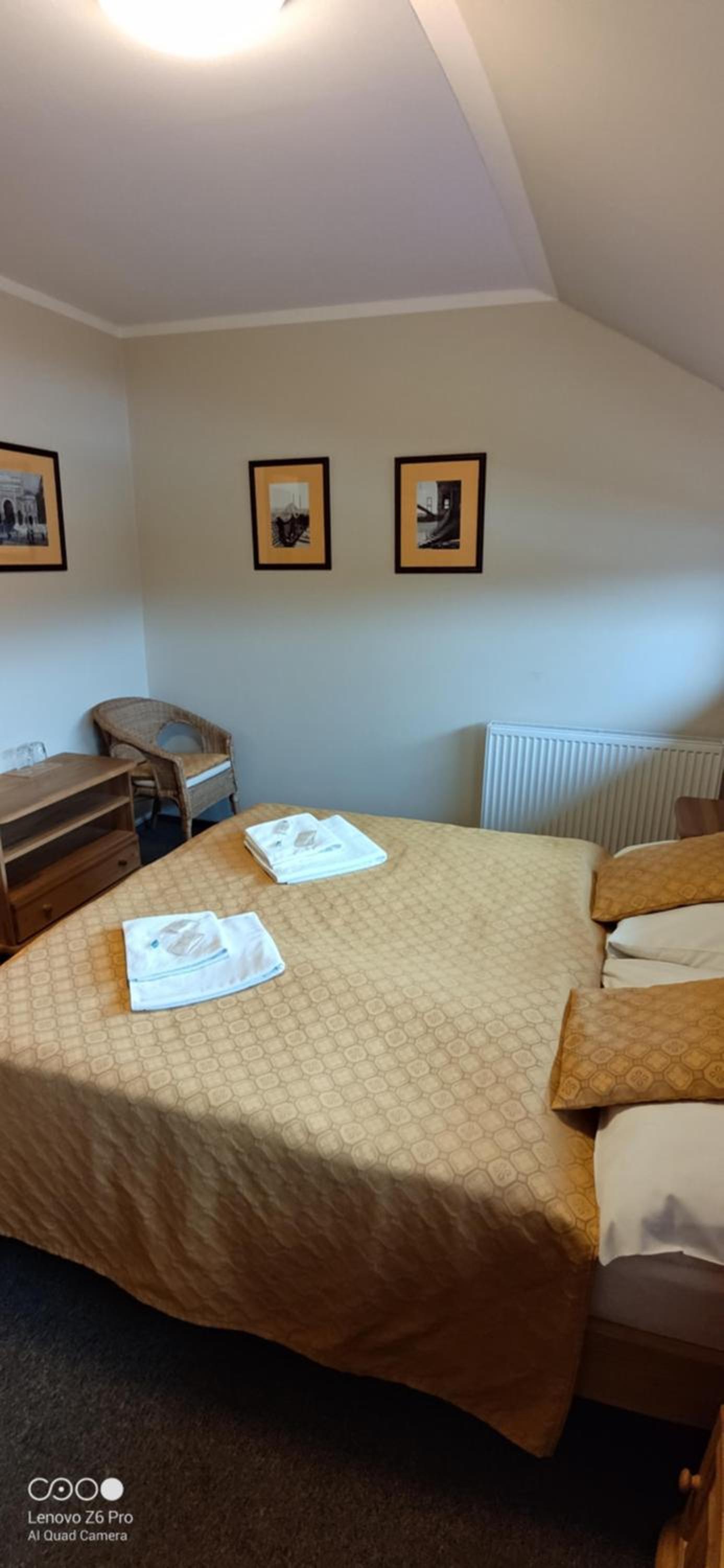 Double or Twin Room photo 1