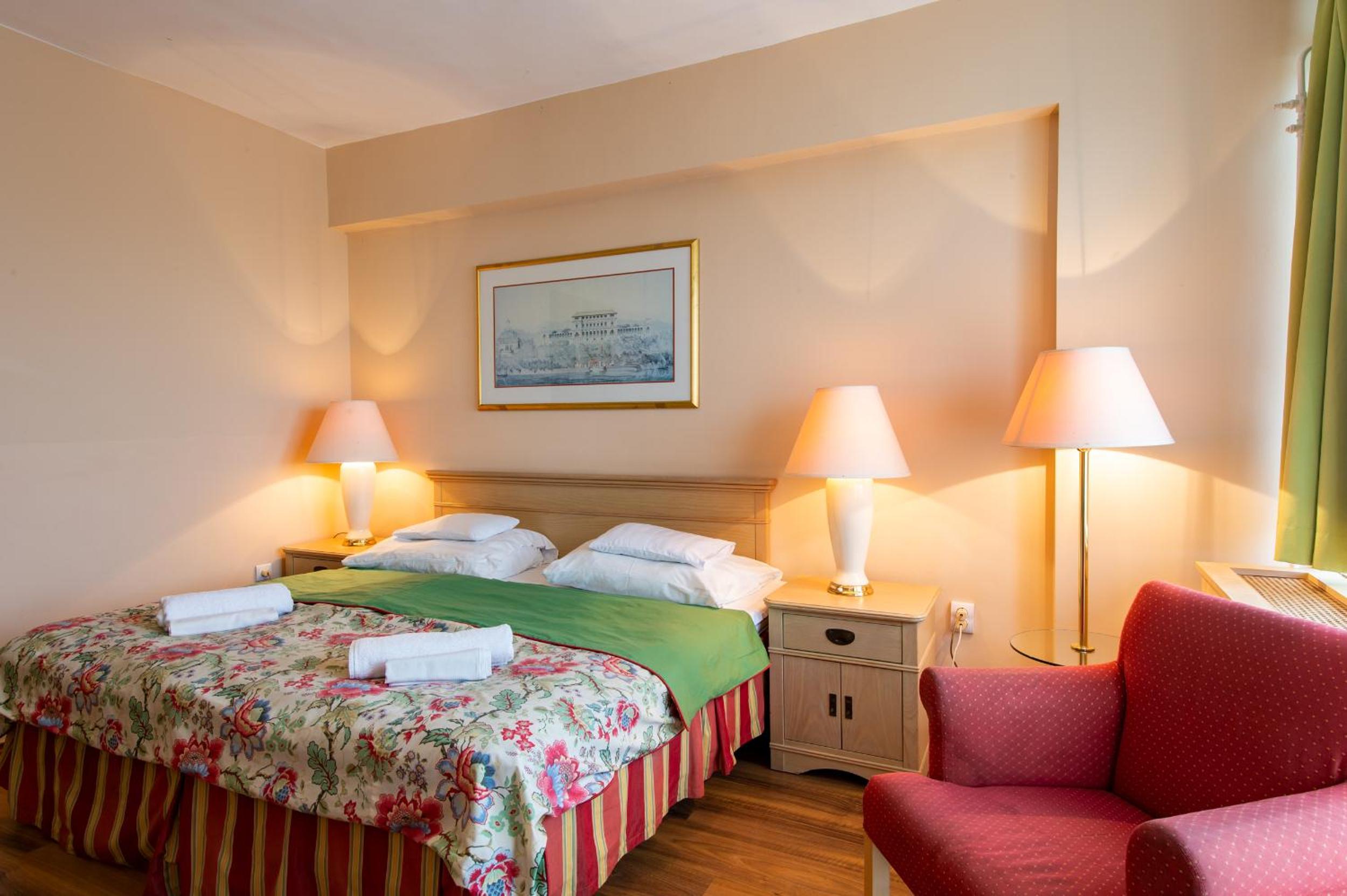 Standard Double Room with Balcony - Photo 1