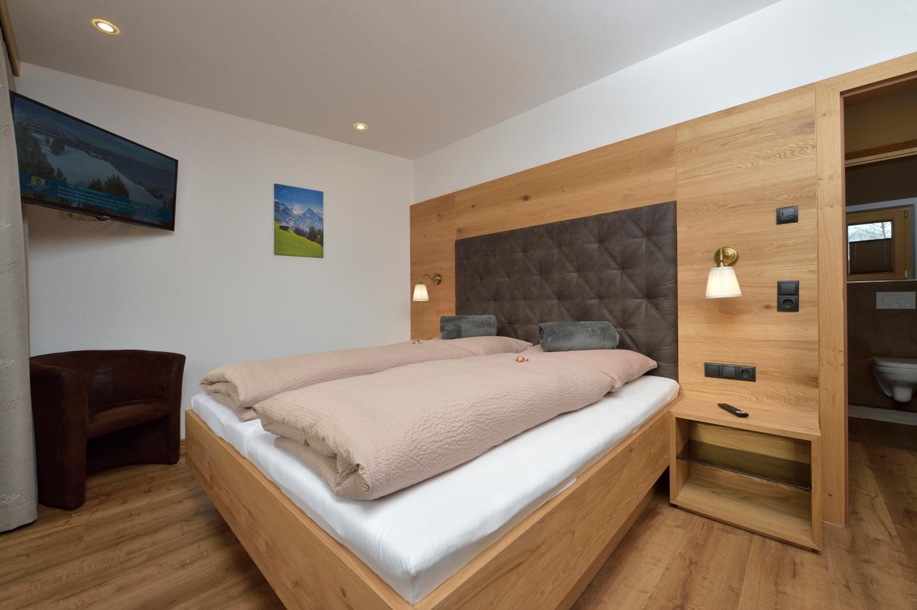 Studio Apartment photo 1