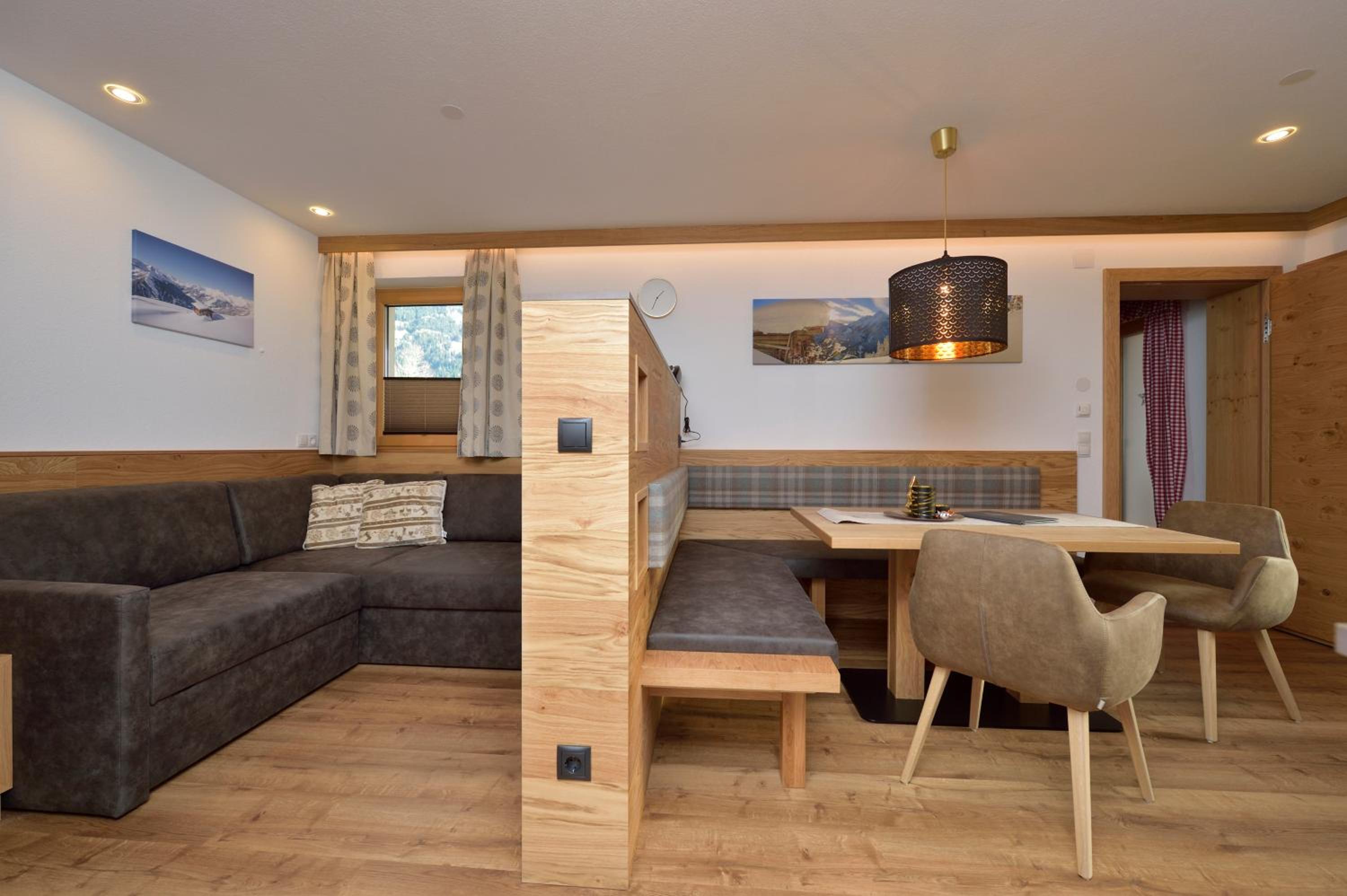 Studio Apartment photo 2