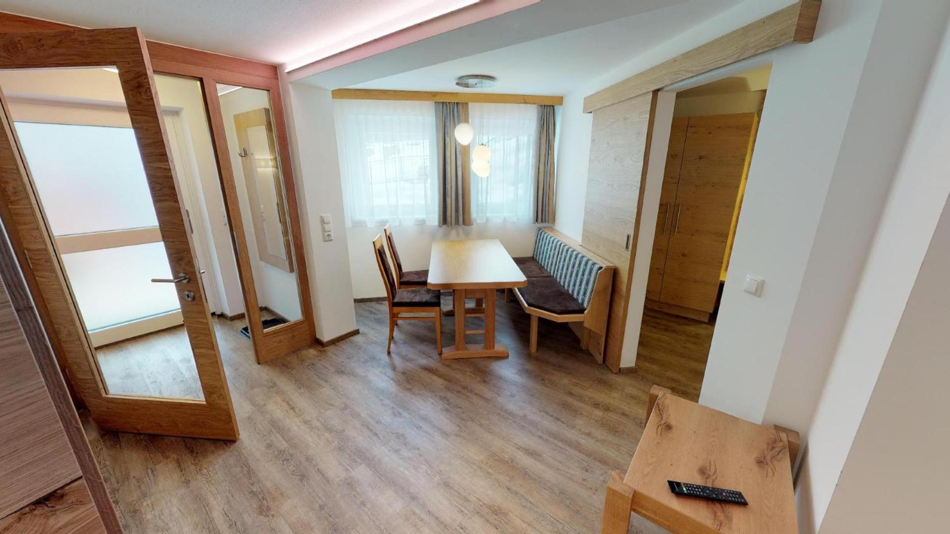 One-Bedroom Apartment with Infrared Cabin - Photo 8