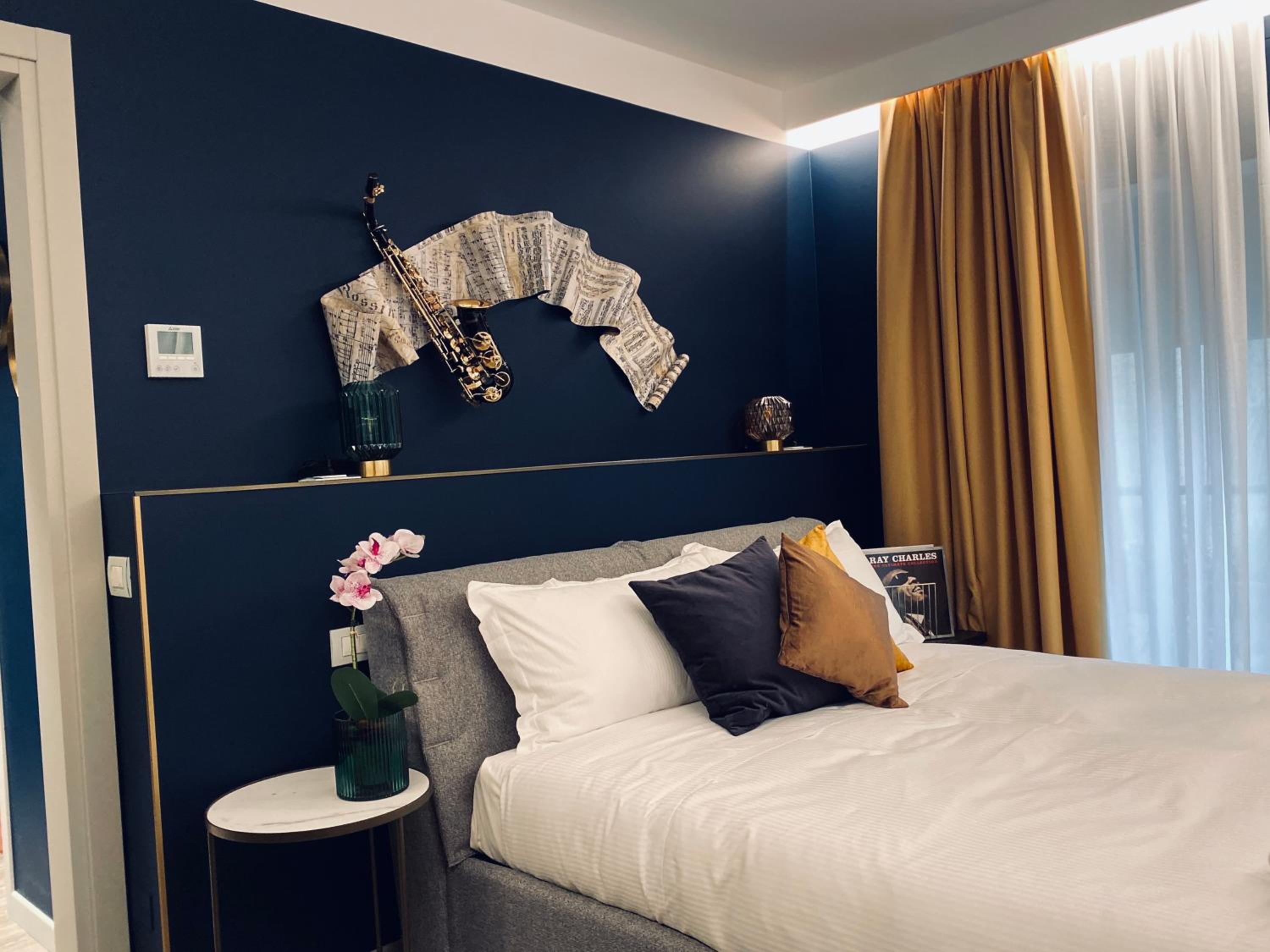 Deluxe Double Room - Photo 28