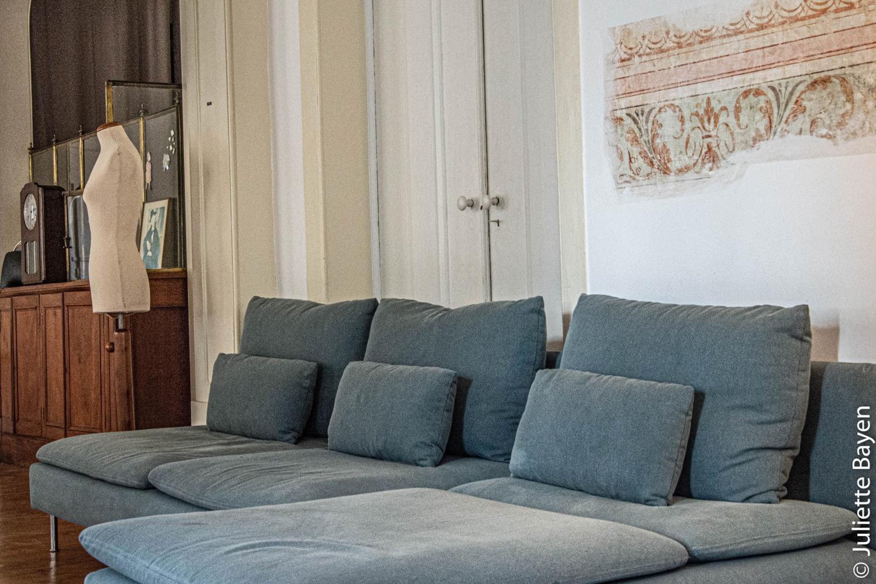 Two-Bedroom Suite - Photo 9