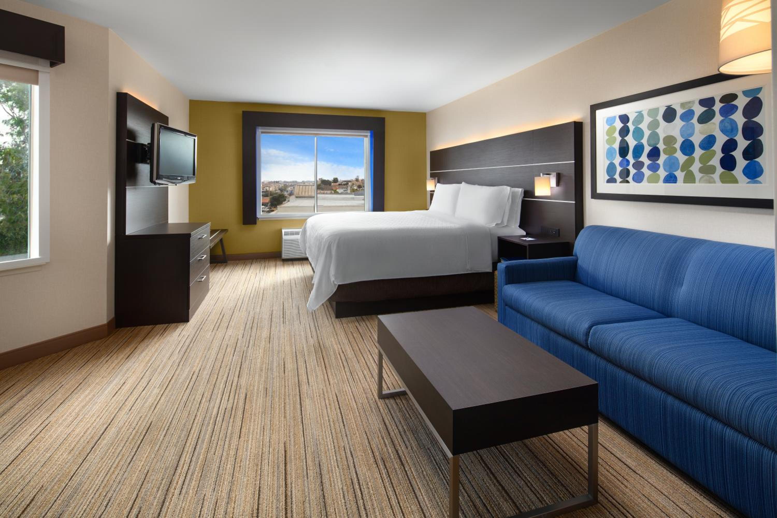 King Suite - Photo 2