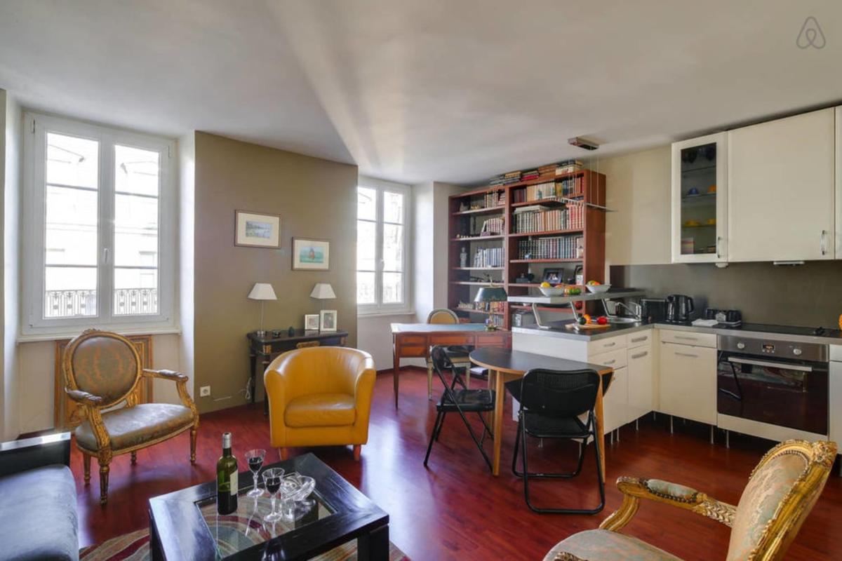 Apartment photo 2