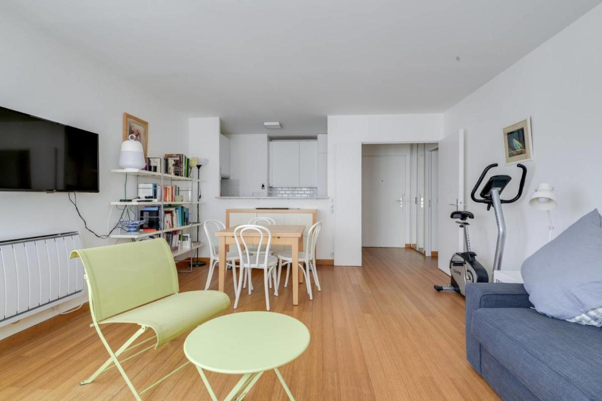 Apartment photo 2