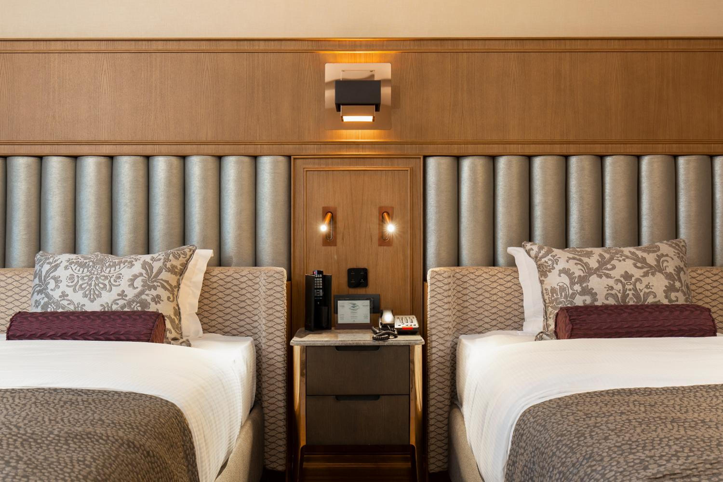 Superior Double or Twin Room - Photo 5