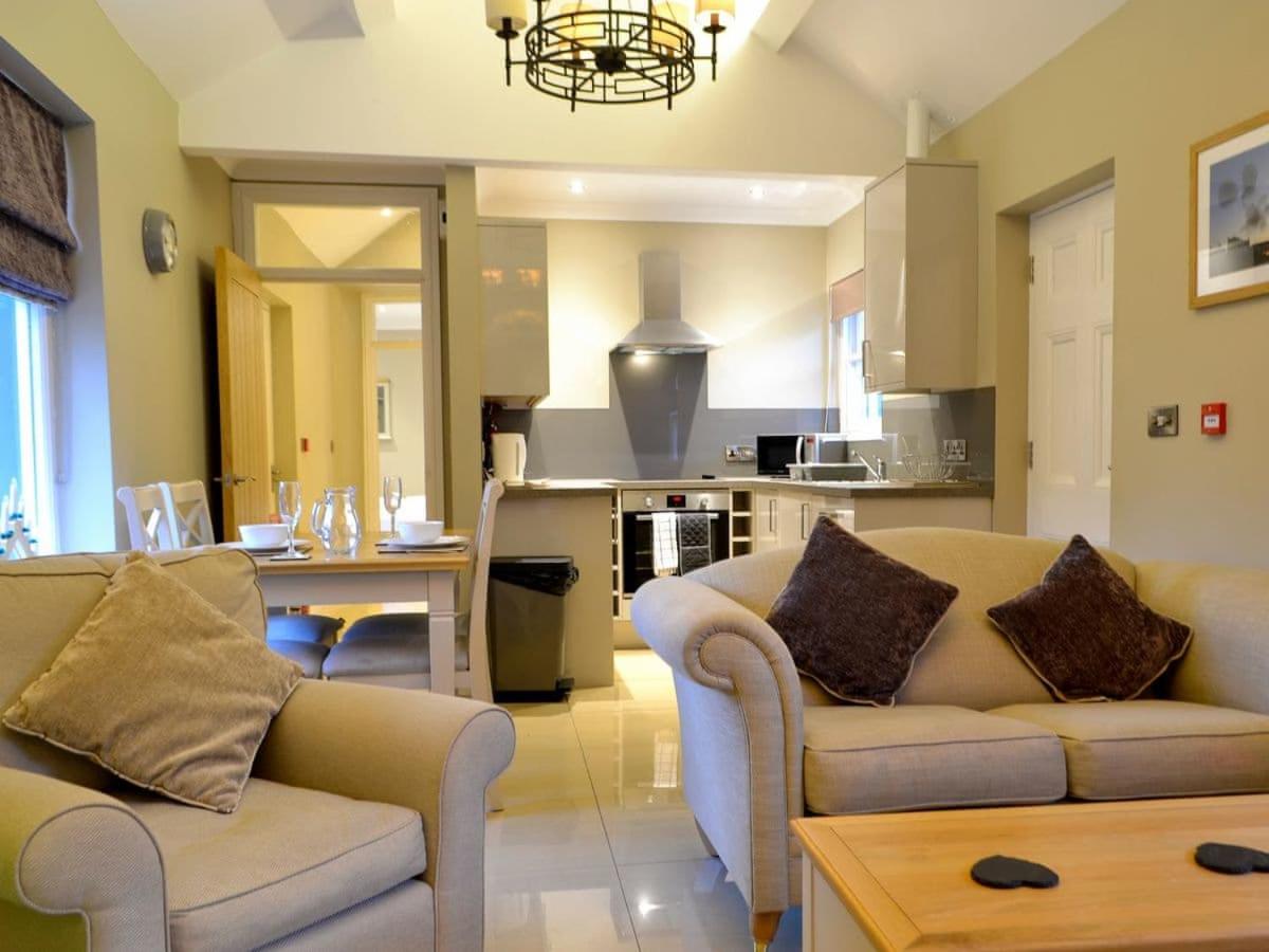 Apartment - Ground Floor - Photo 8