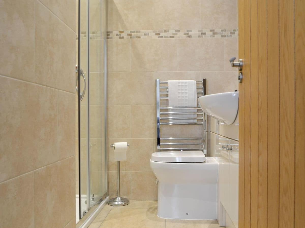 Apartment - Ground Floor - Photo 13