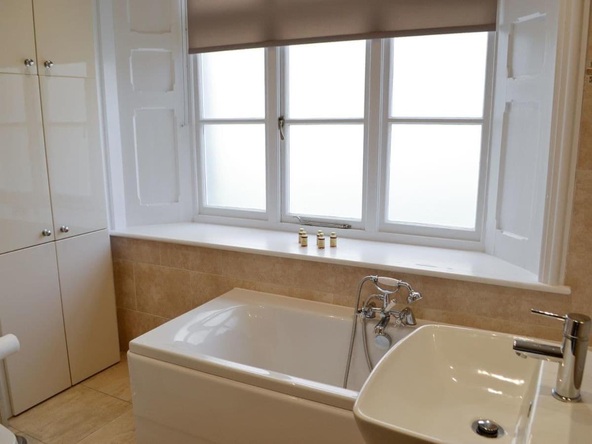 Apartment - Ground Floor - Photo 14