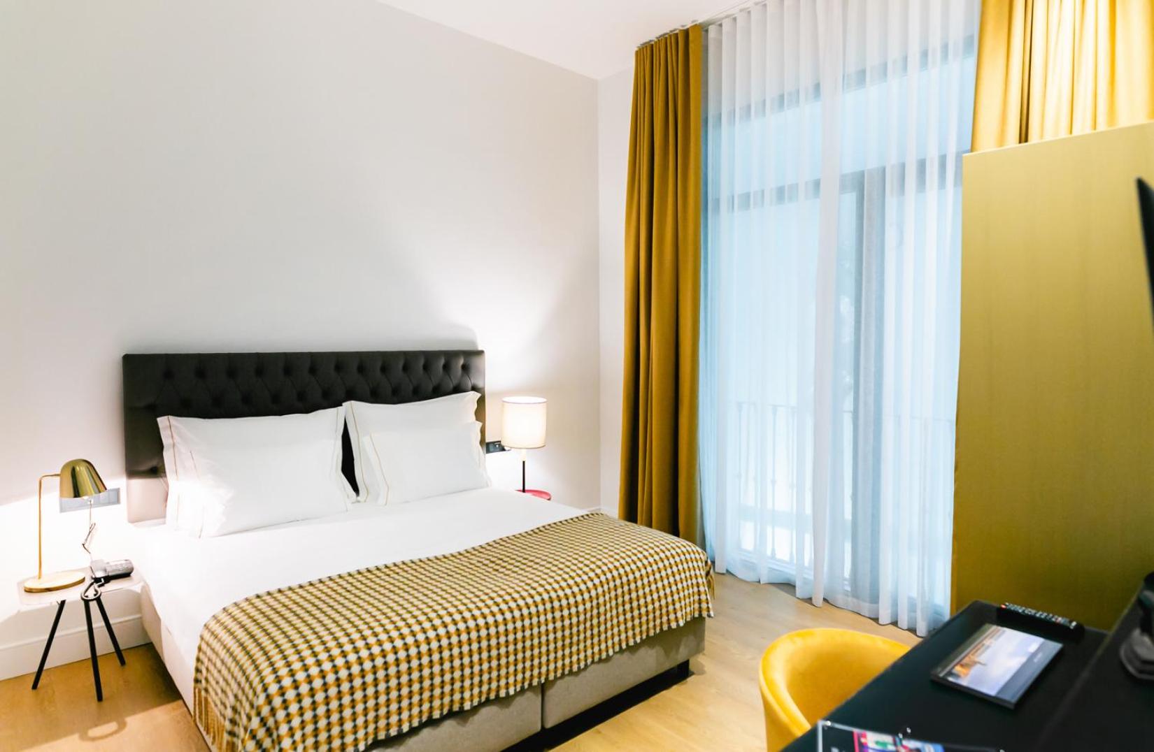 Superior Double or Twin Room - Photo 8