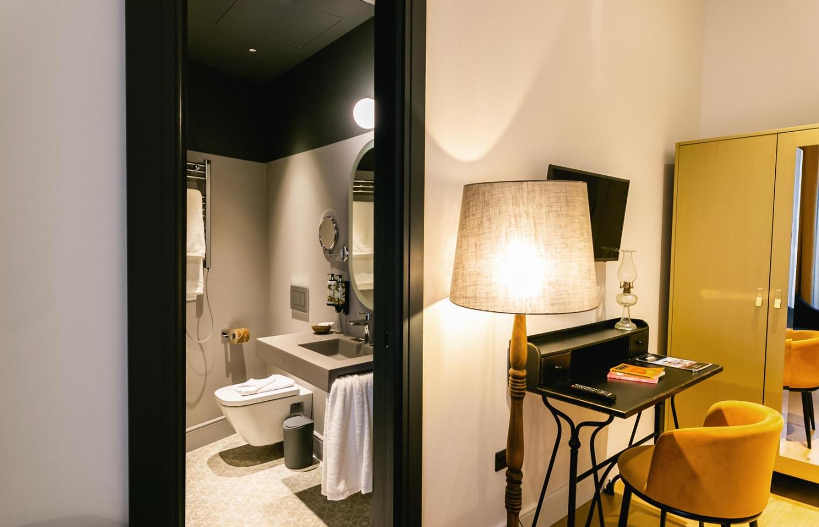 Superior Double or Twin Room - Photo 7