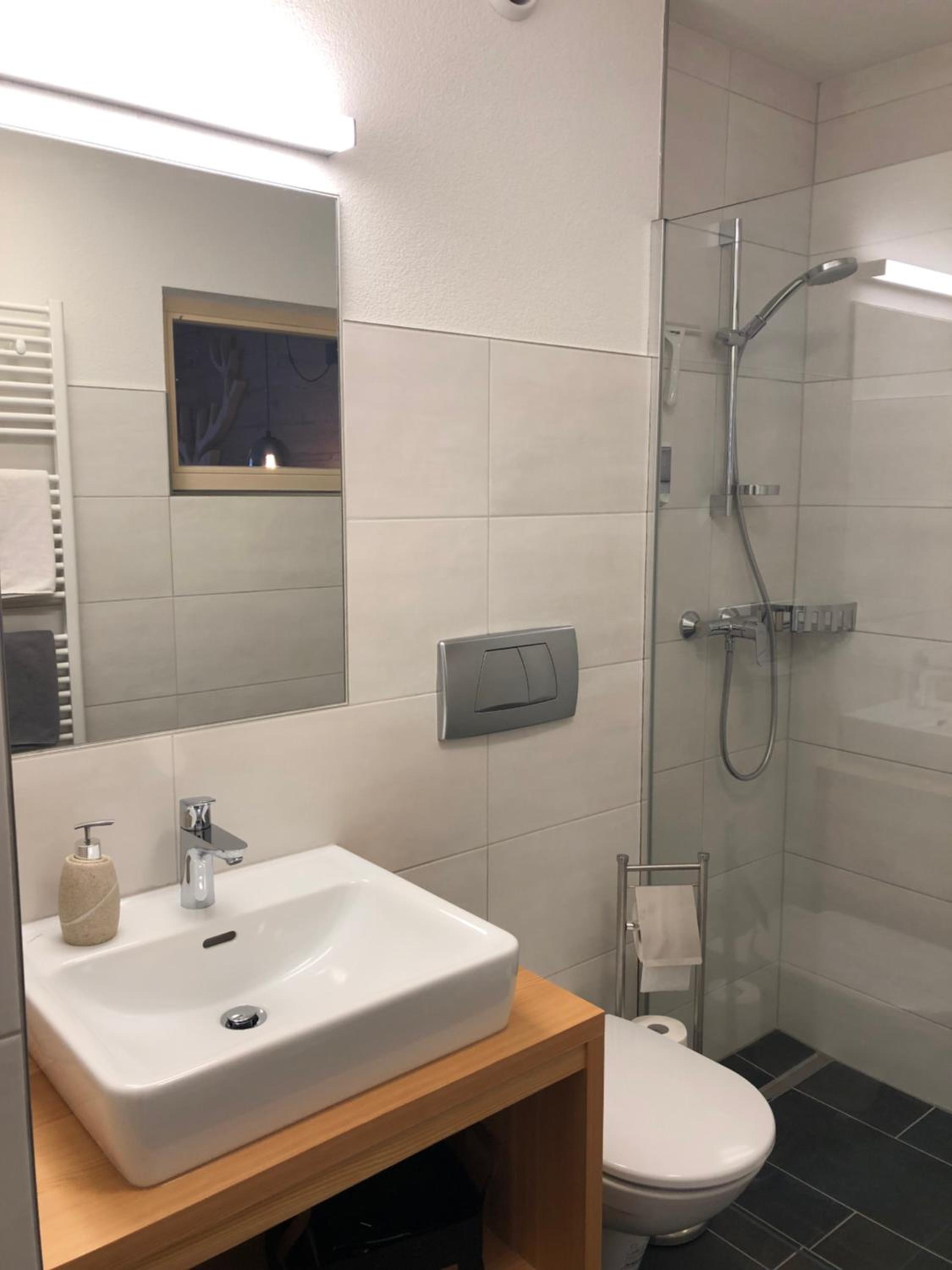 Double Room - Photo 11