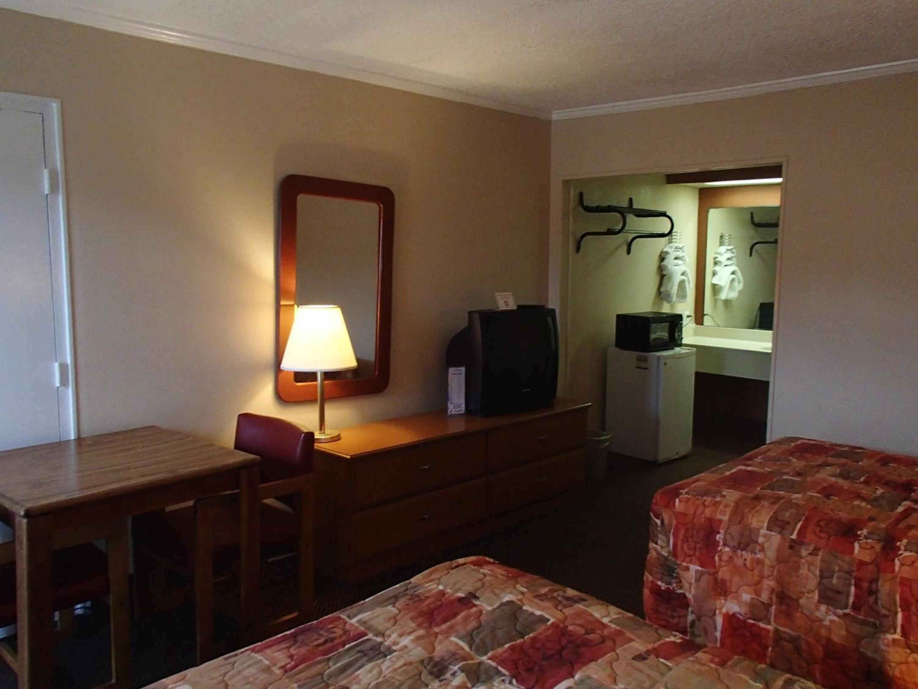 Double Room with Two Double Beds photo 3