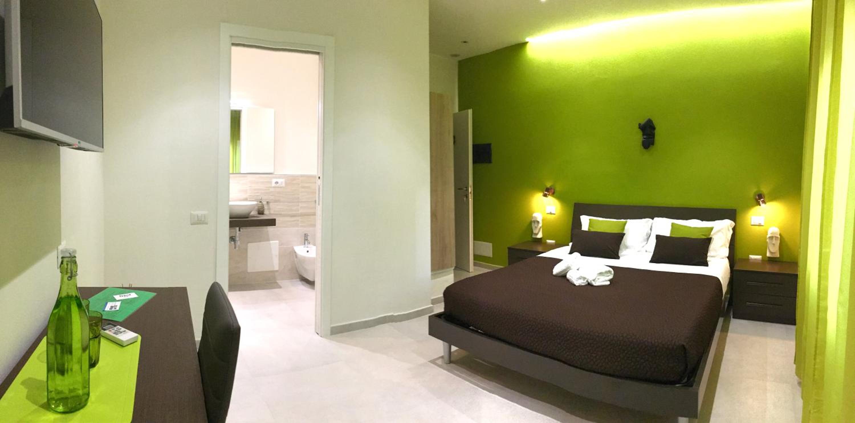 Double Room - Photo 1