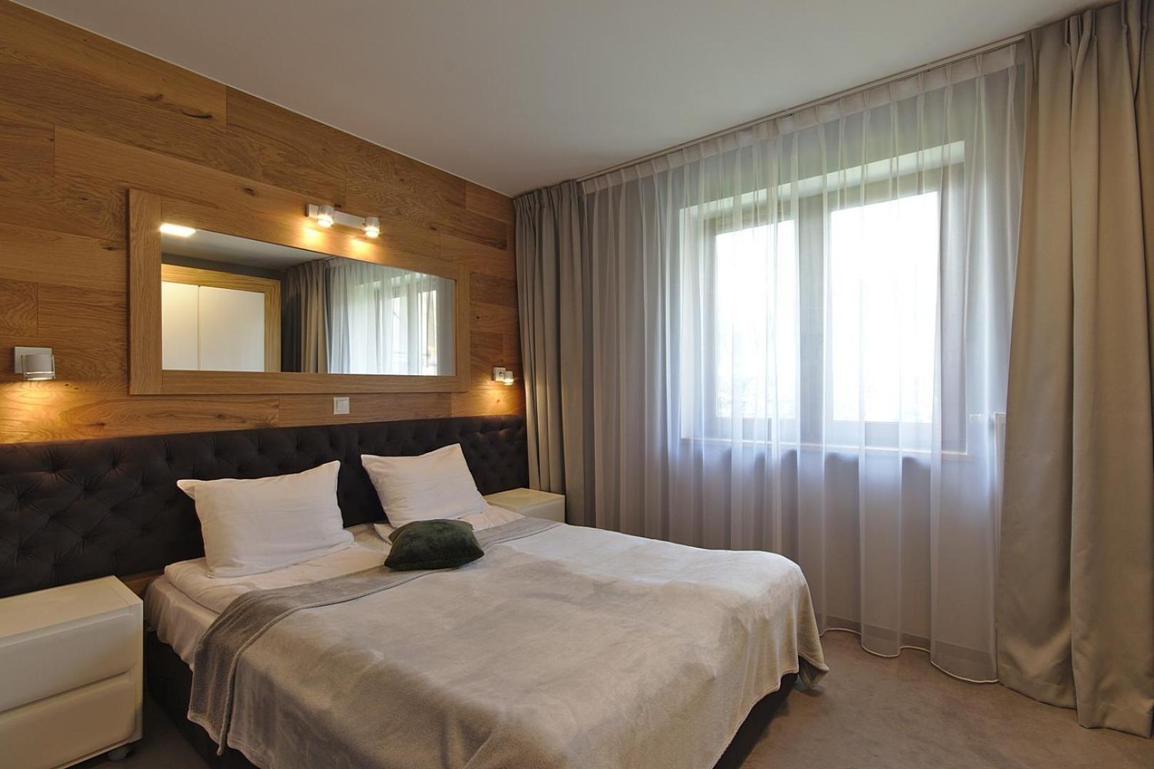 One-Bedroom Comfort Apartment with Fireplace, air conditioning and Balcony or Terrace - Photo 6