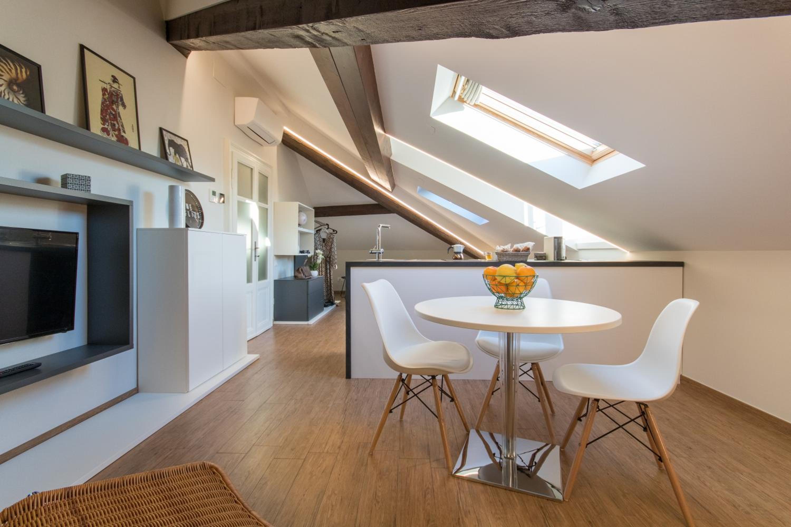 Apartment - Photo 17