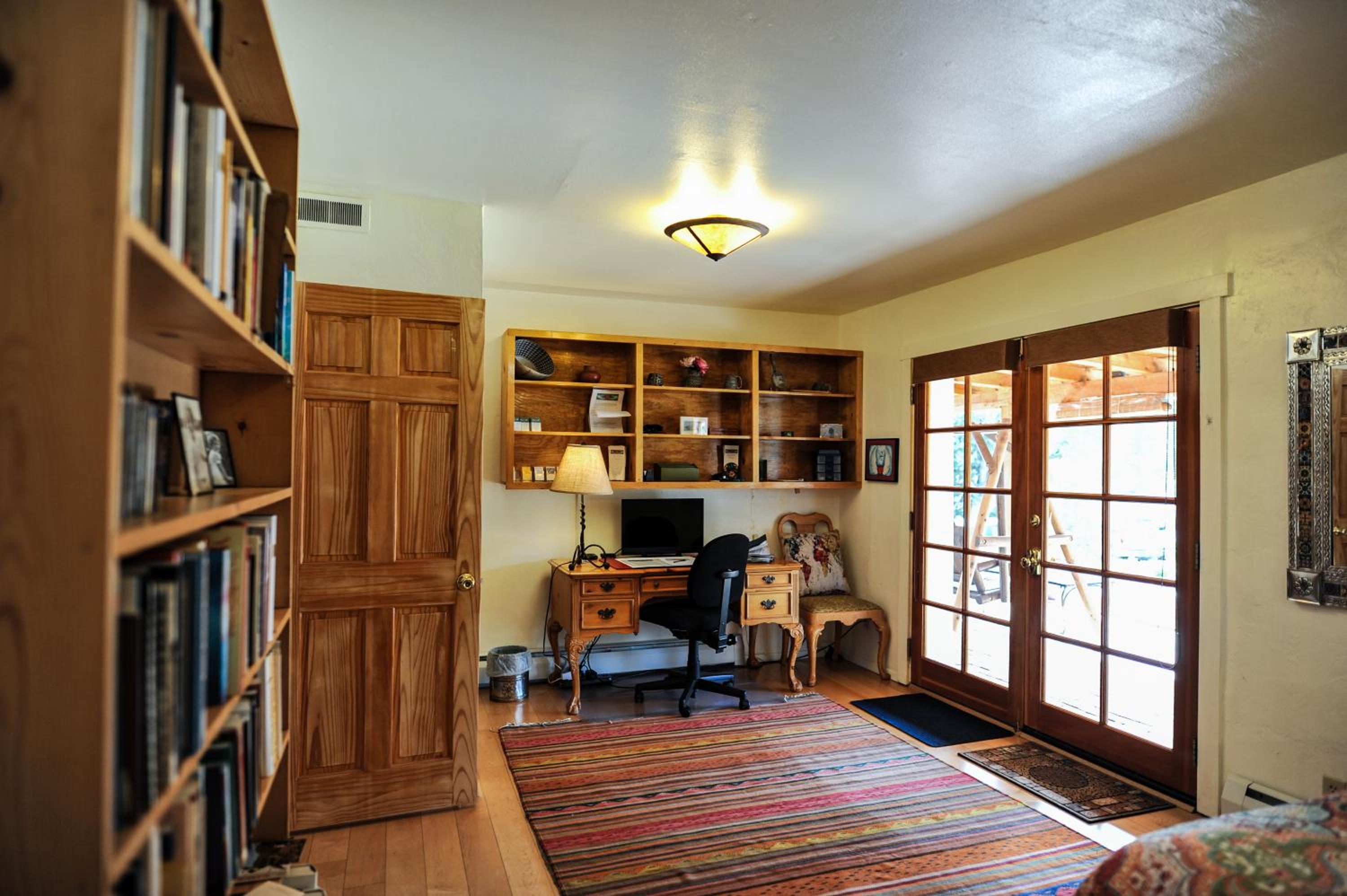 One-Bedroom Apartment - Photo 18