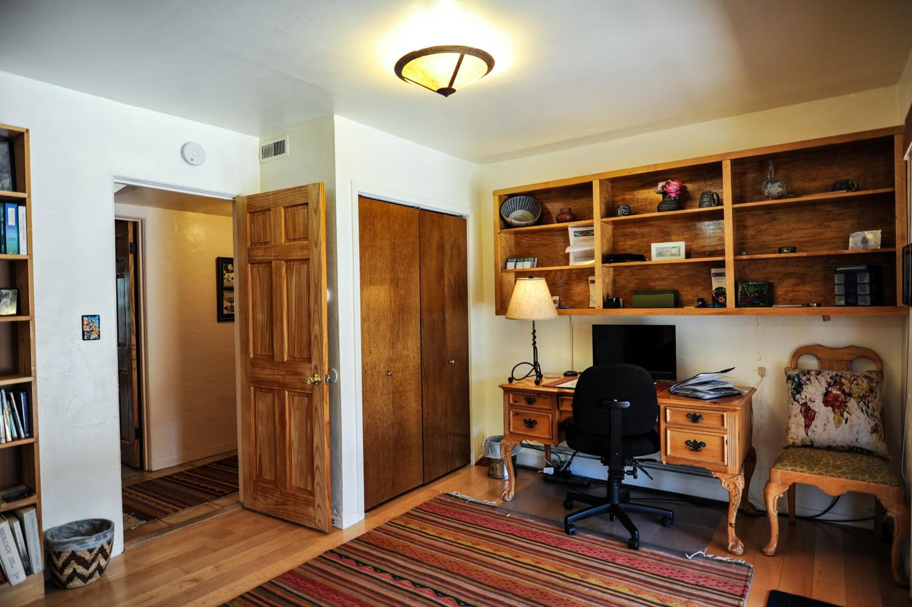 One-Bedroom Apartment - Photo 14