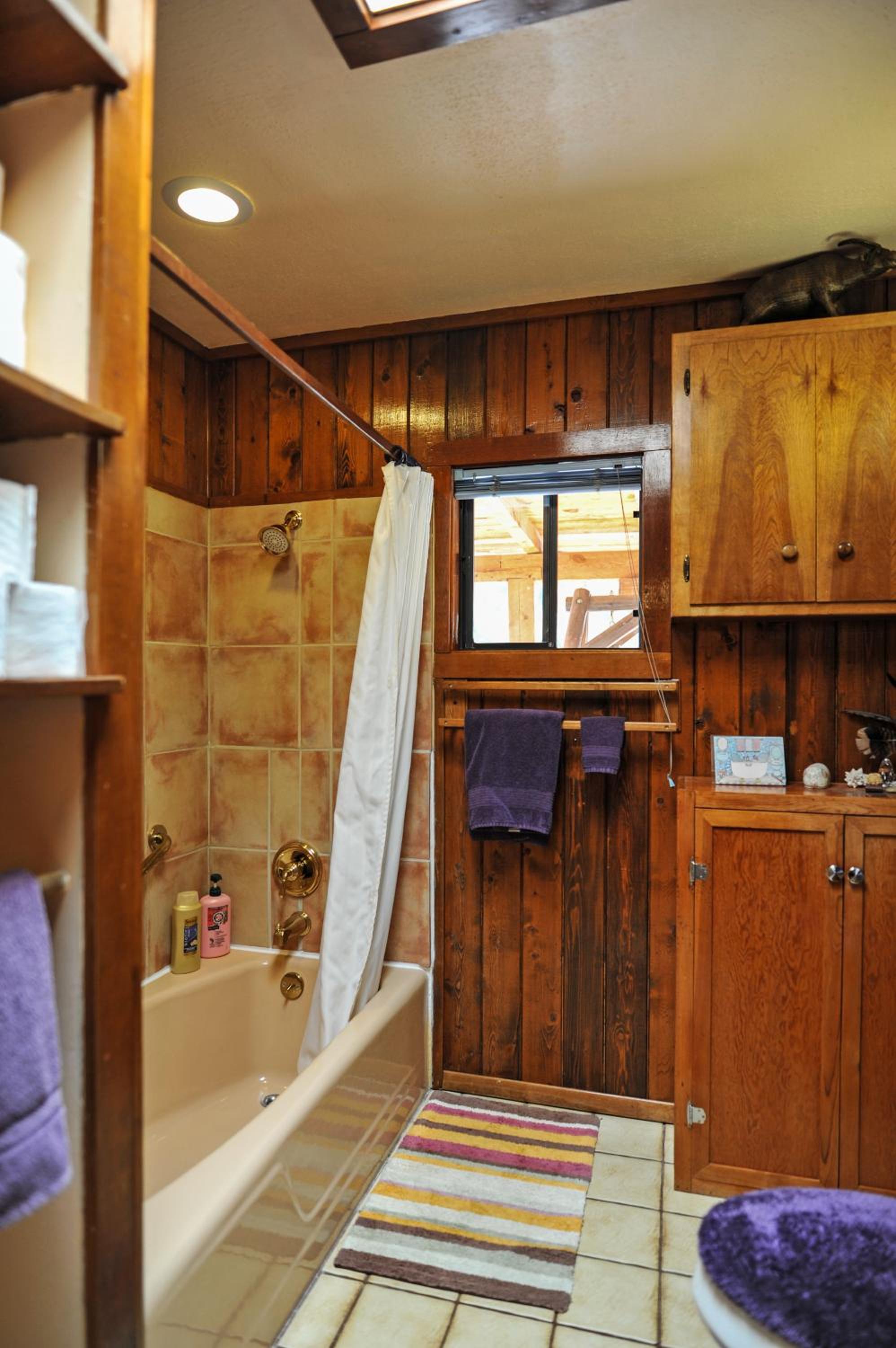 One-Bedroom Apartment - Photo 26