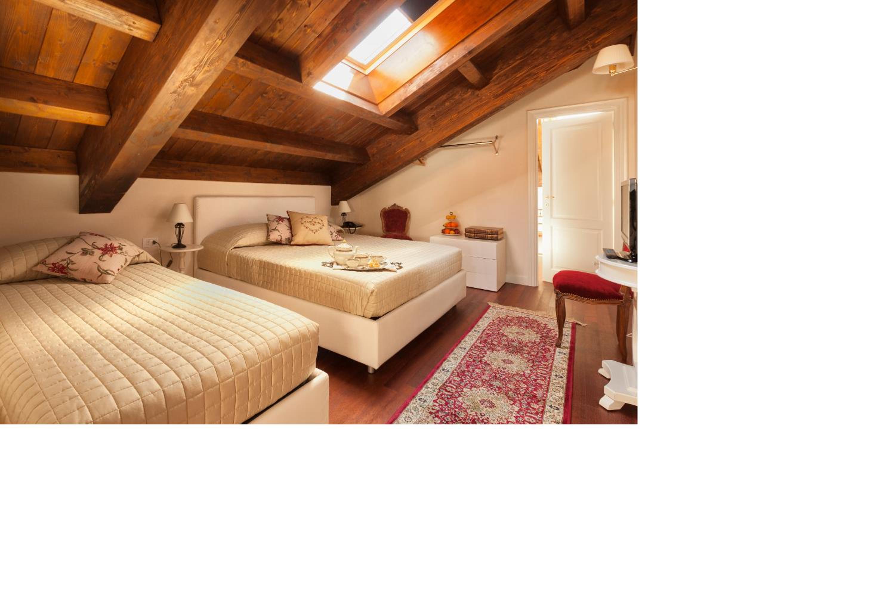 Double Room with Spa Bath