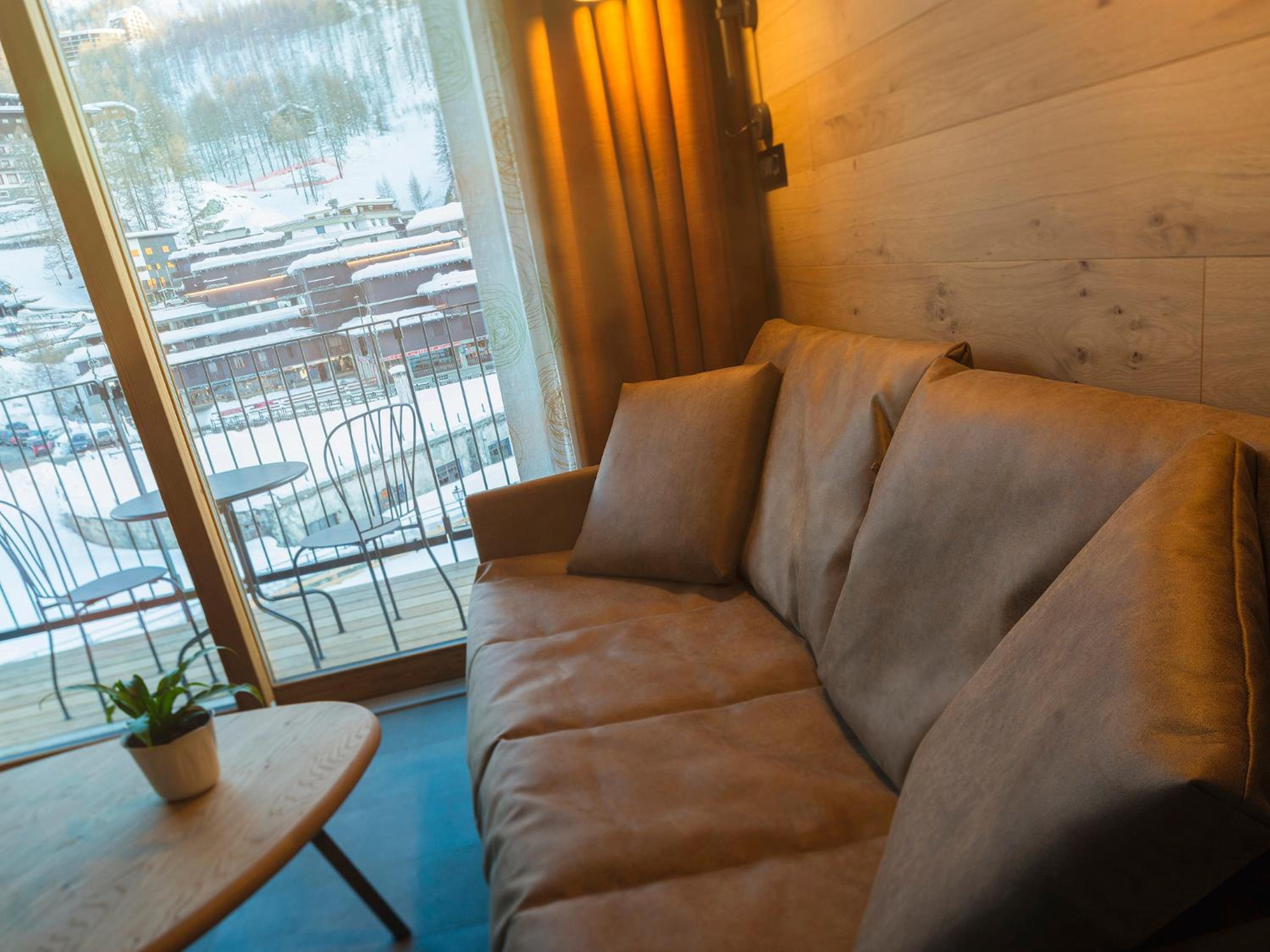 Two-Bedroom Apartment - Photo 10