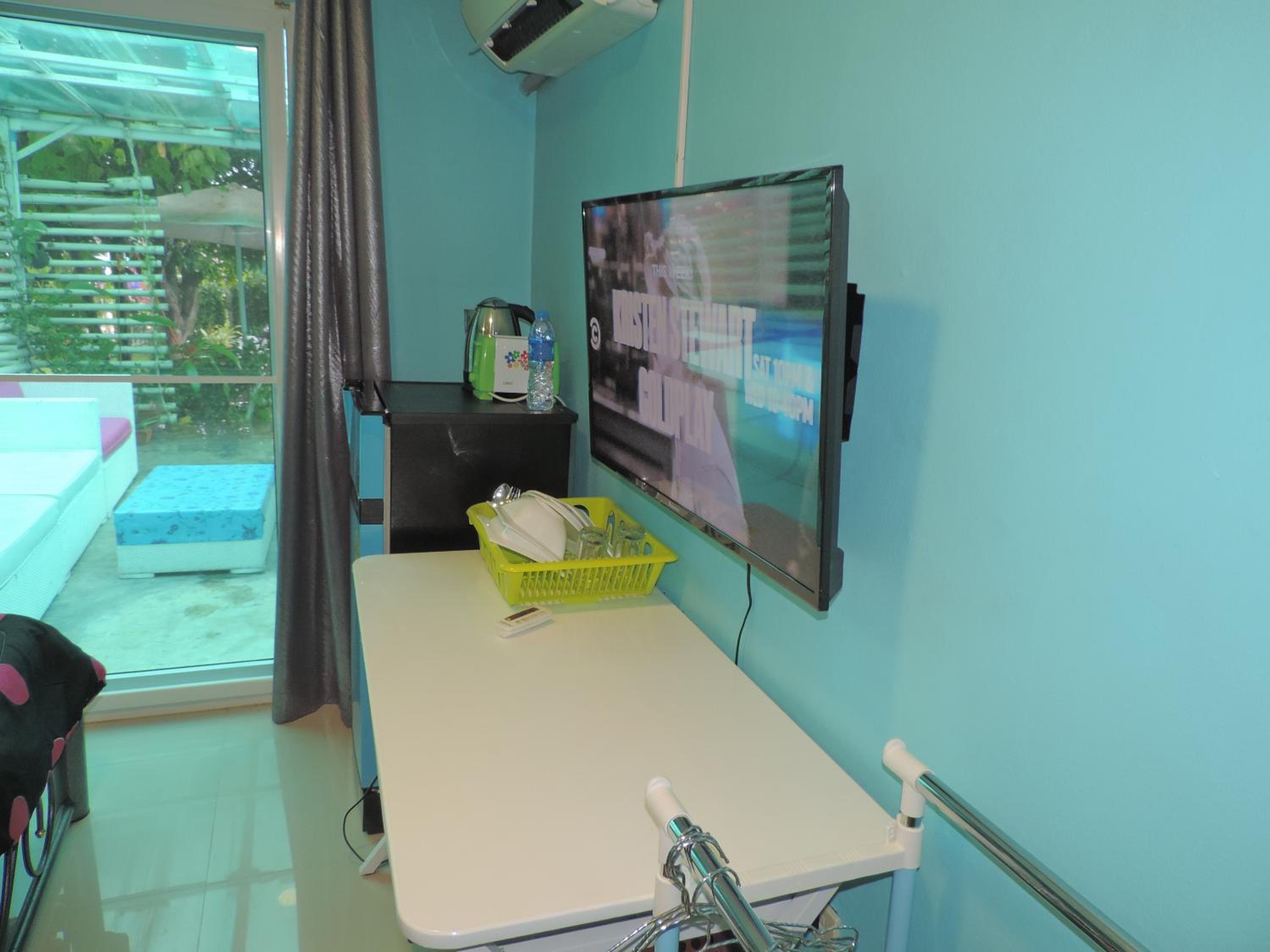 Double Room with Patio photo 2