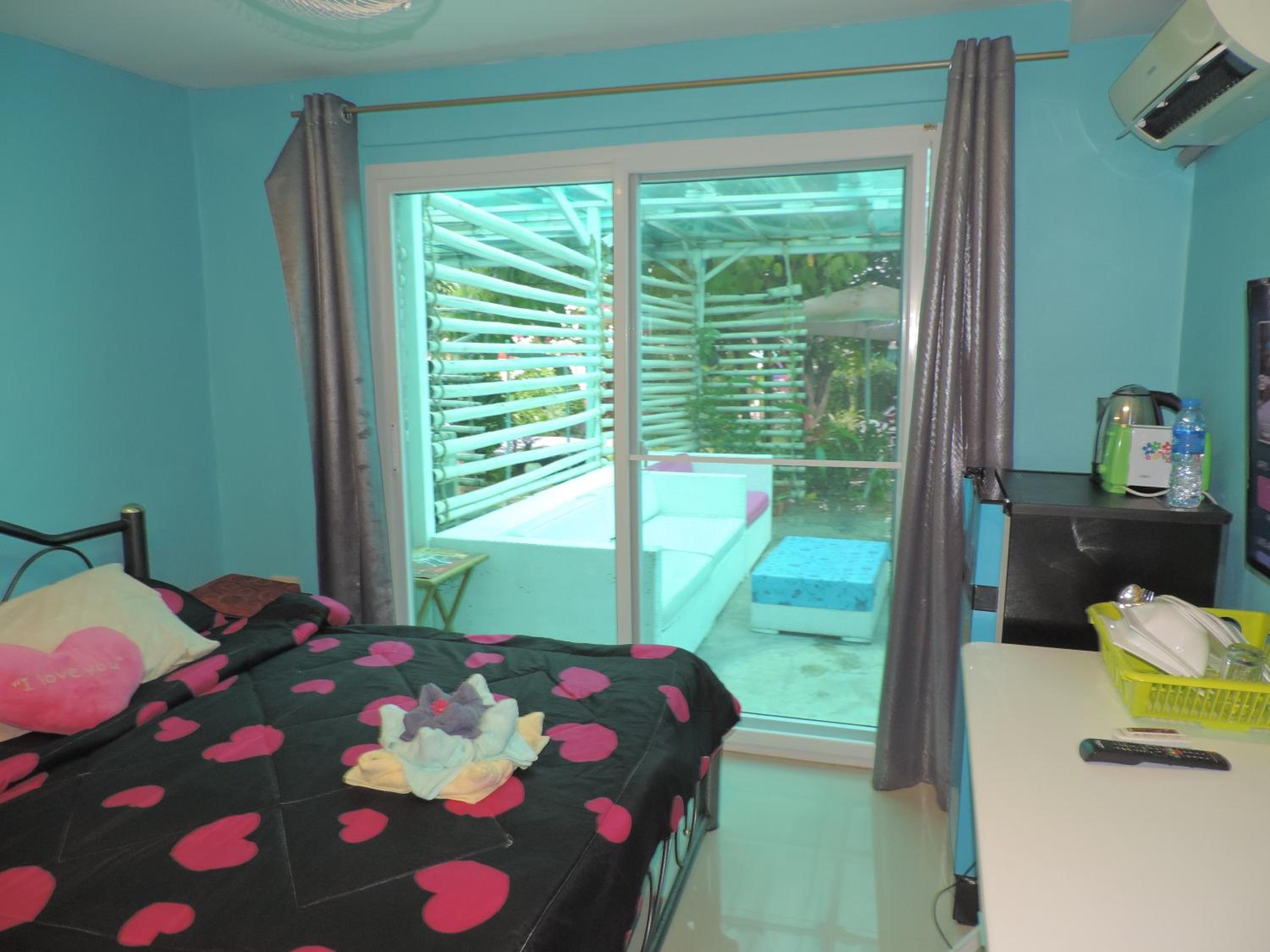 Double Room with Patio photo 3
