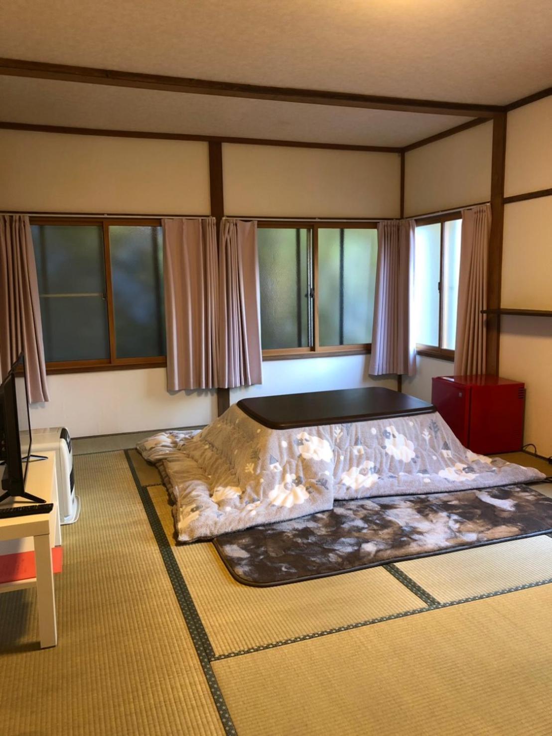 Economy Quadruple Room - Photo 1