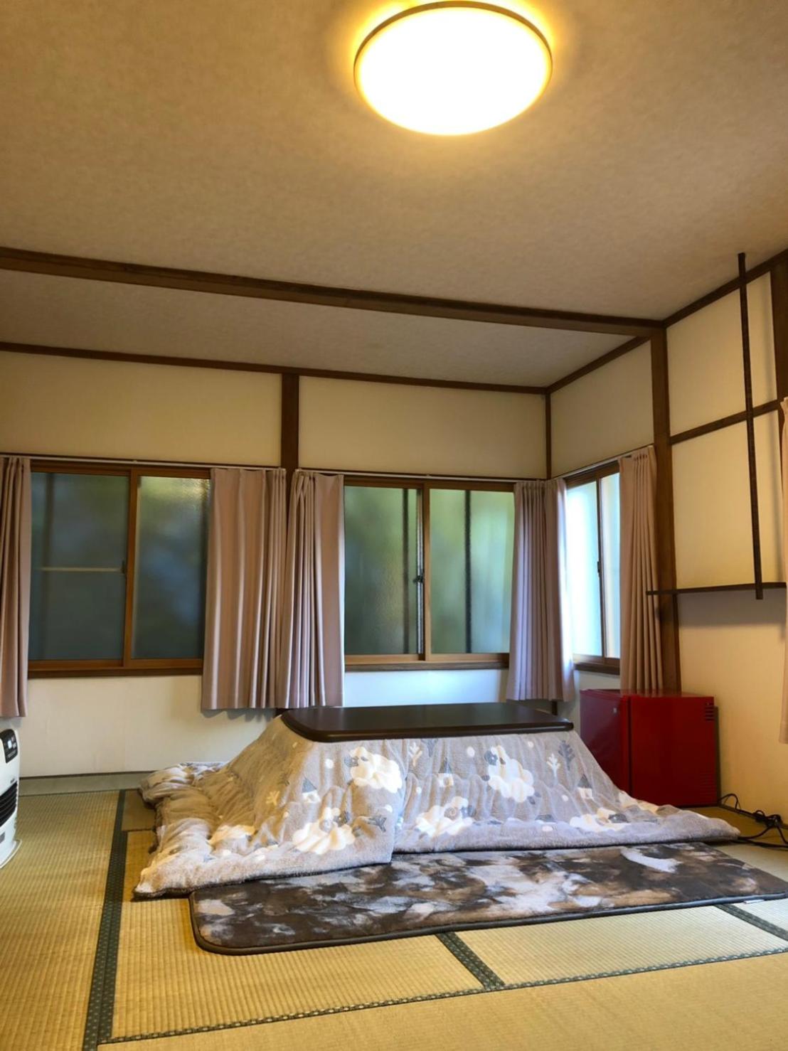 Economy Quadruple Room - Photo 5