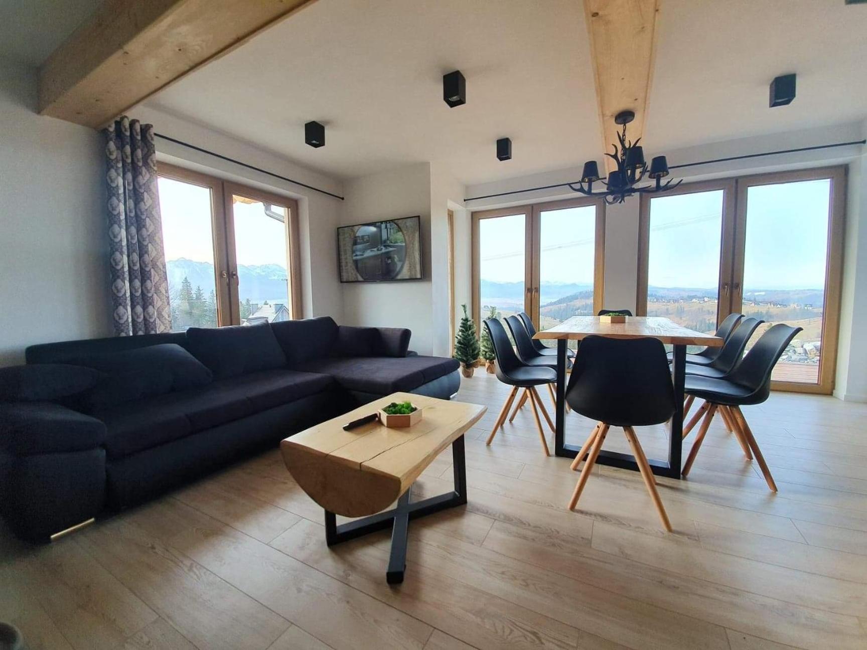 Villa photo 1