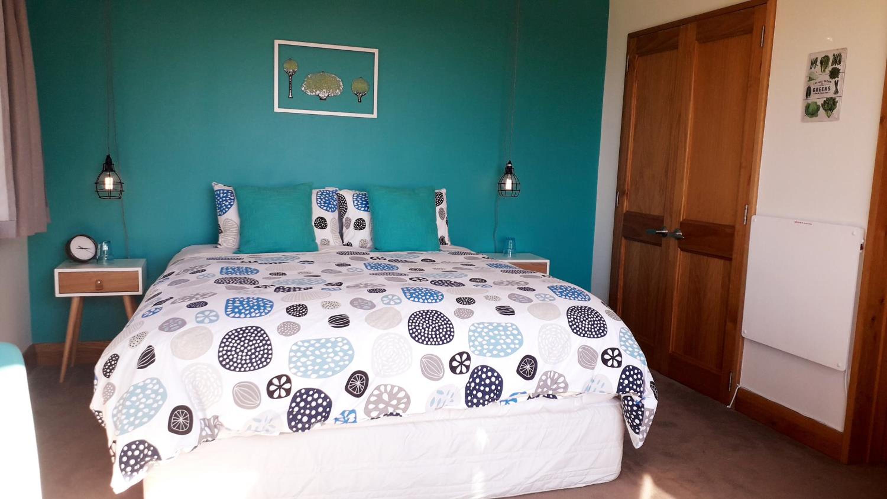 Deluxe King Suite photo 2