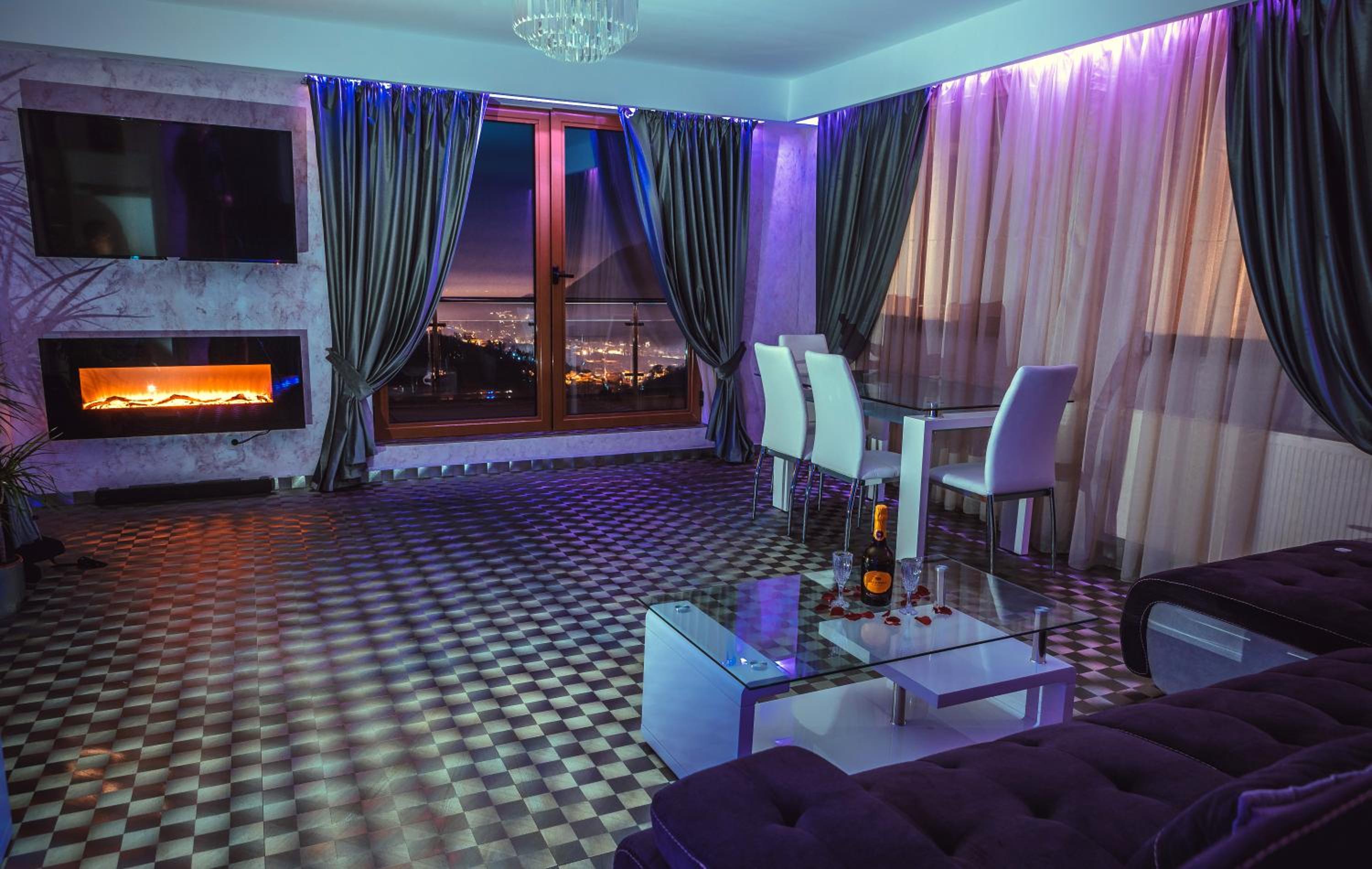One-Bedroom Apartment - Photo 18